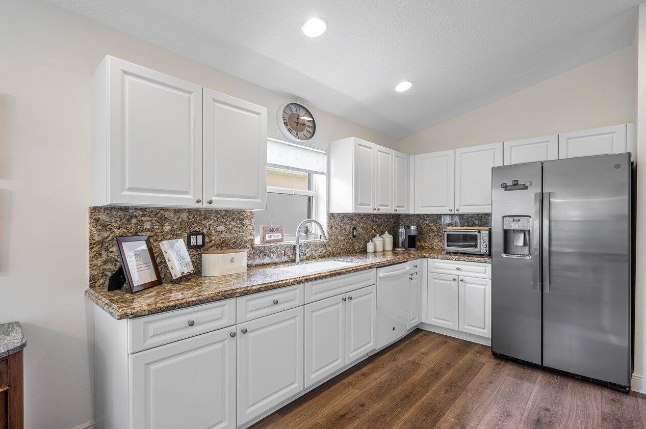 6298 Via Primo St, Lake Worth FL  33467-6157 exterior