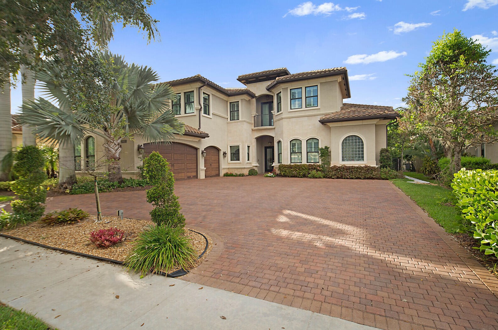 8811 Sydney Harbor Cir, Delray Beach, FL 33446