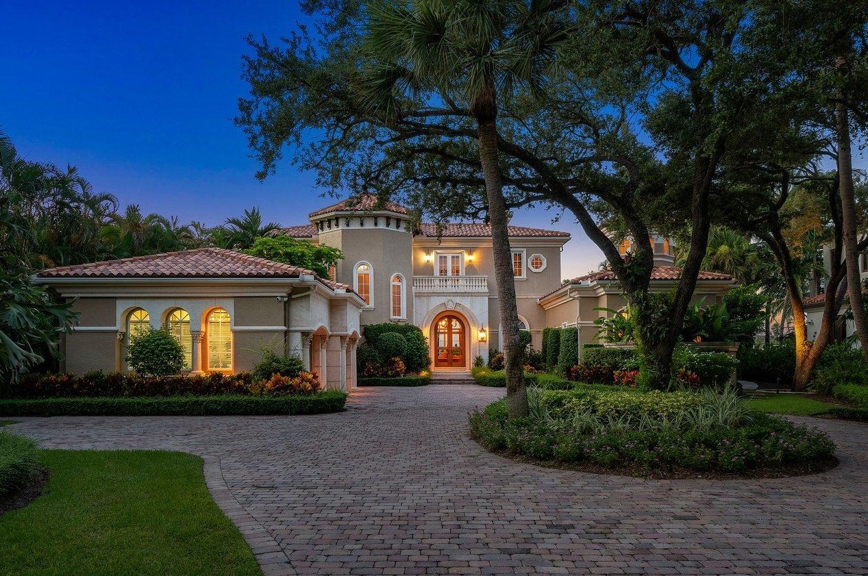 317 Old Jupiter Beach Rd, Jupiter FL  33477-5034 exterior