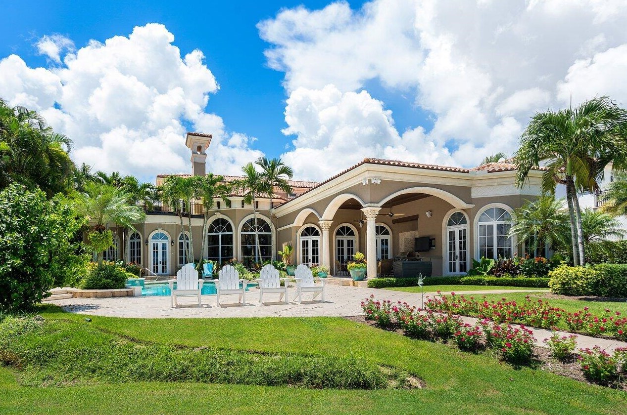 317 Old Jupiter Beach Rd, Jupiter FL  33477-5034 exterior