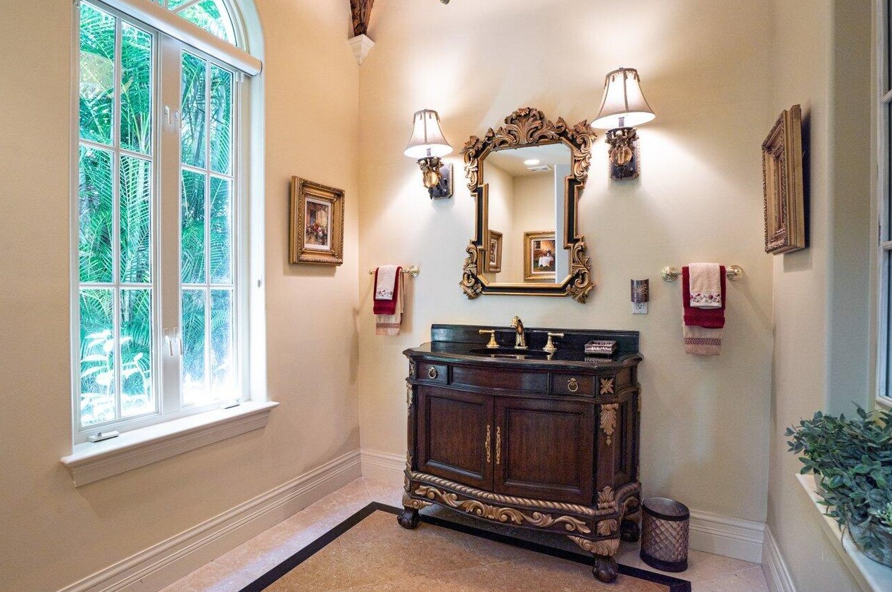 317 Old Jupiter Beach Rd, Jupiter FL  33477-5034 exterior