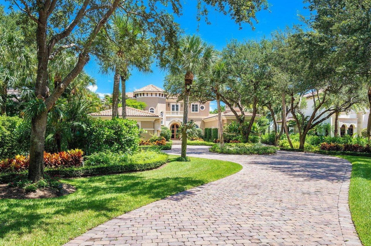 317 Old Jupiter Beach Rd, Jupiter FL  33477-5034 exterior