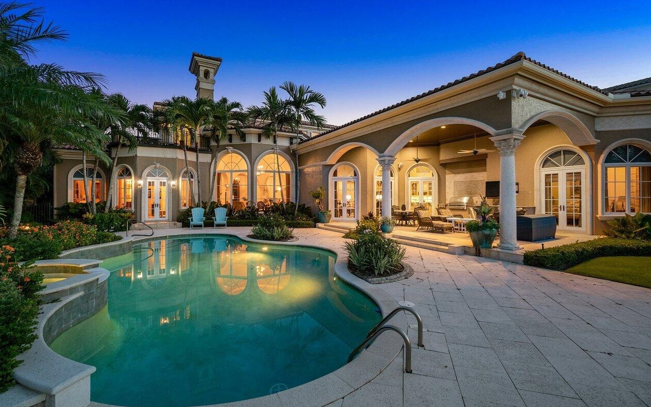 317 Old Jupiter Beach Rd, Jupiter FL  33477-5034 exterior