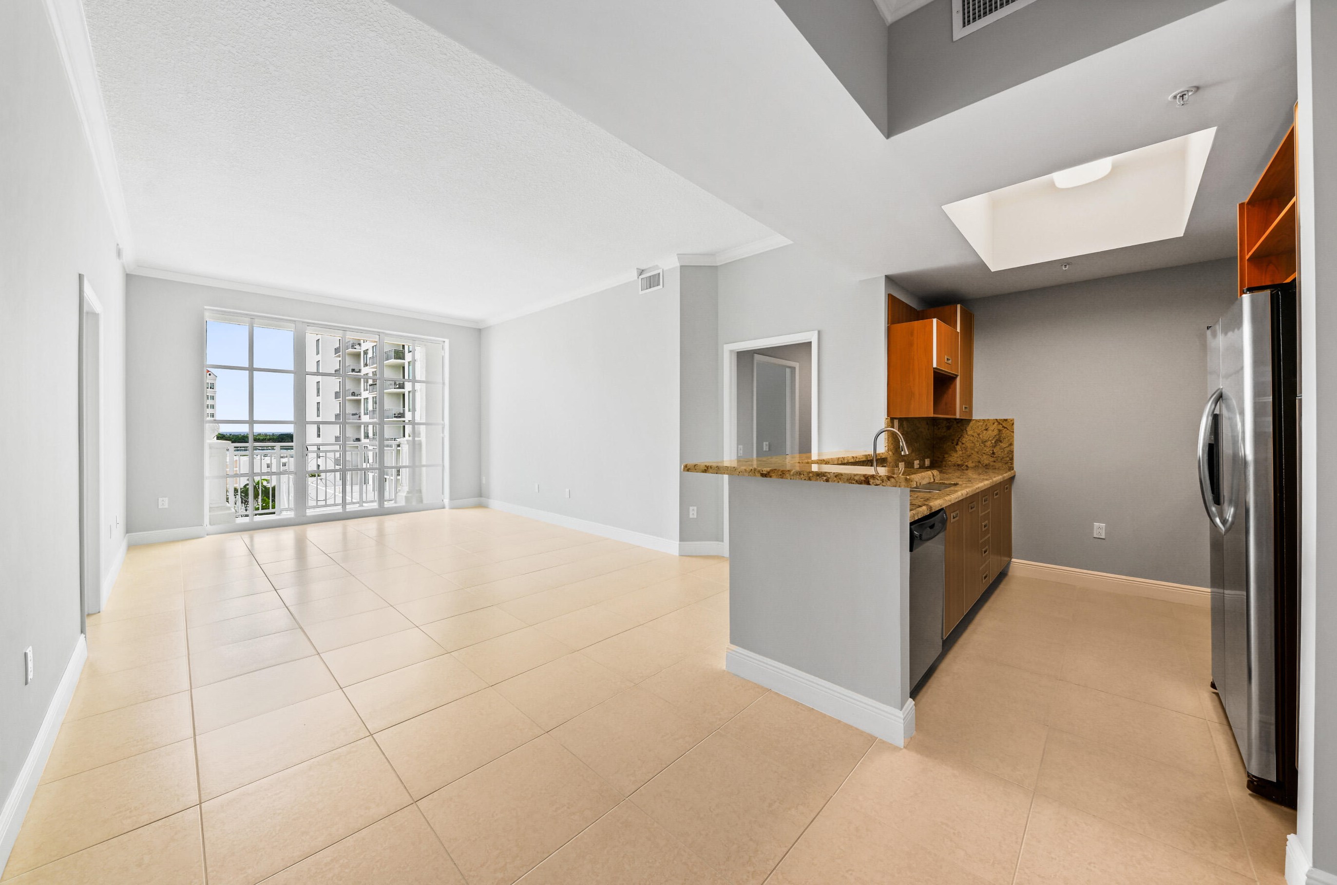 410 Evernia St #803, West Palm Beach, FL 33401