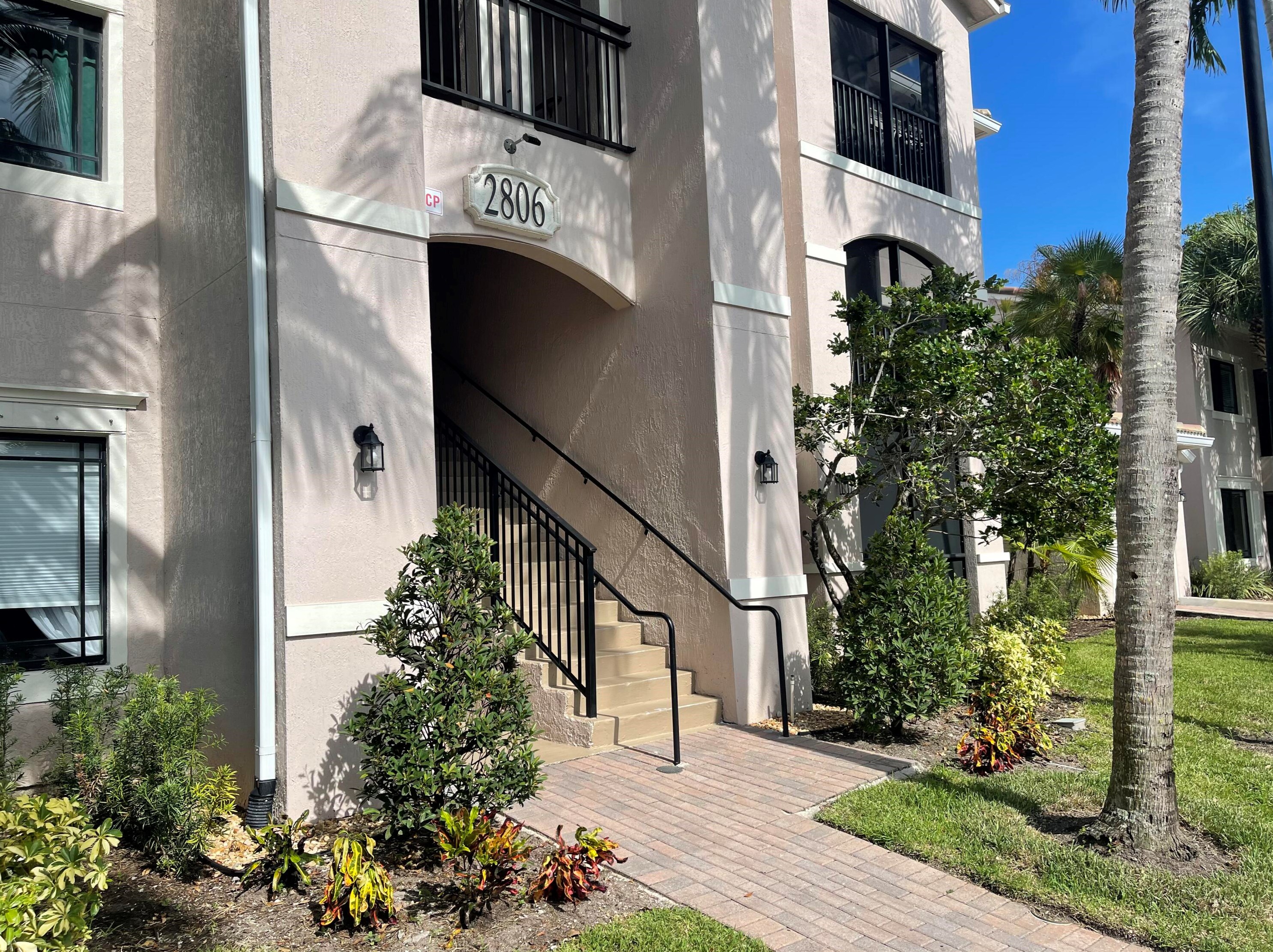 2806 Veronia Dr #103, West Palm Beach, FL 33410