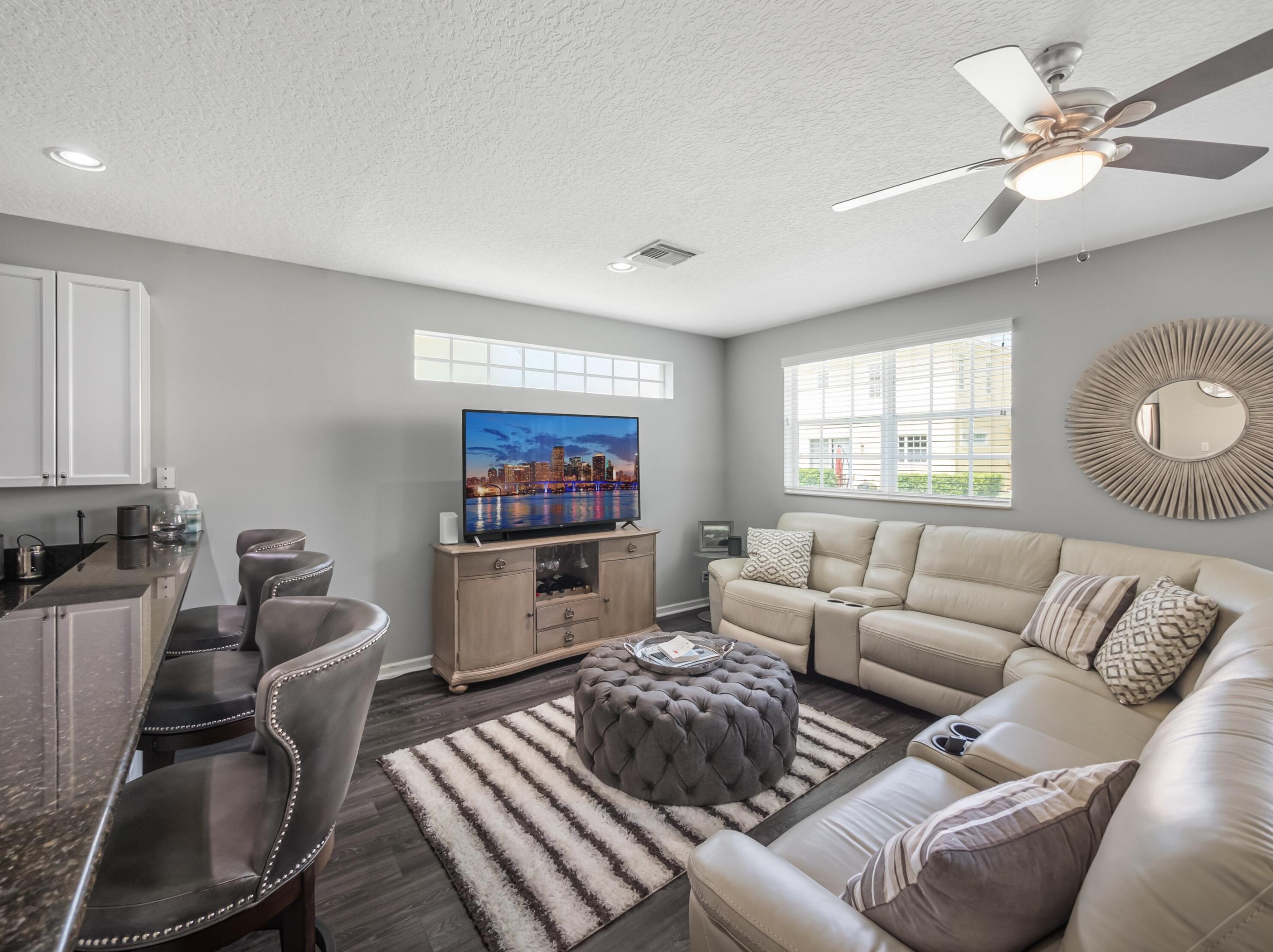 628 Marbella Ln, West Palm Beach, FL 33403