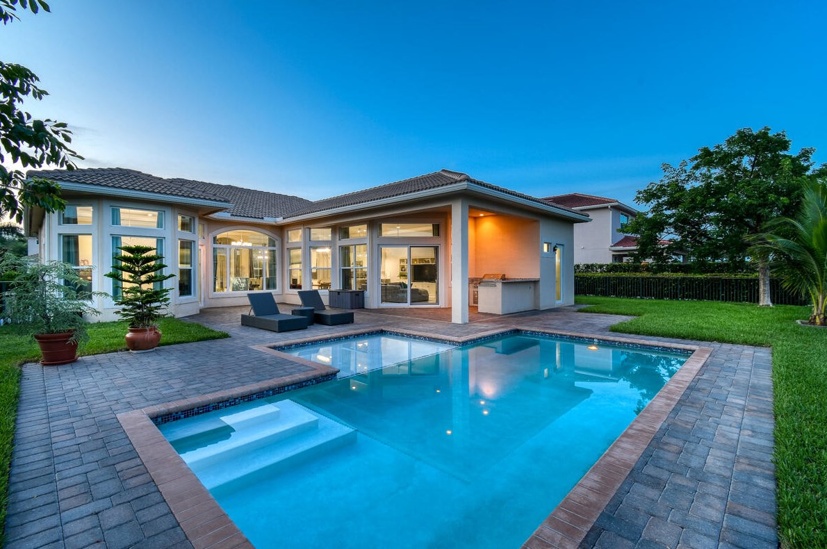 126 Sonata Dr, Jupiter, FL 33478-5406