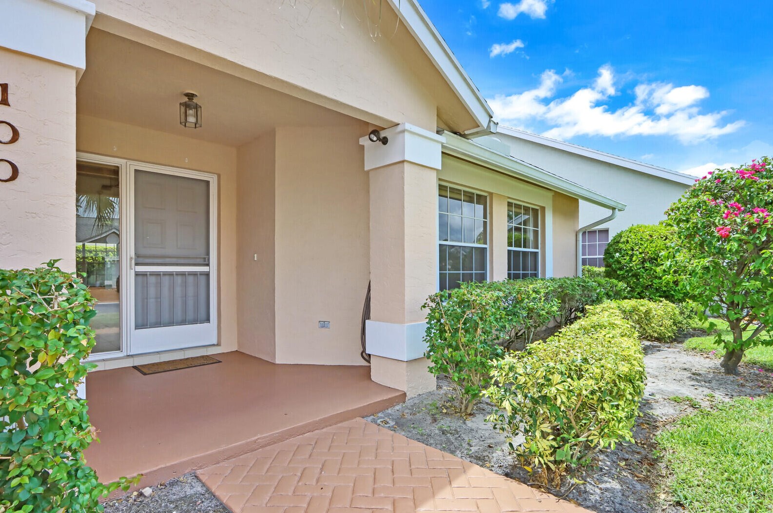100 Palomino Dr, Jupiter, FL 33458-8009