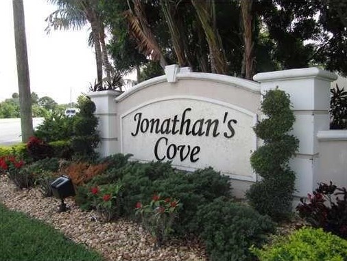 4584 Palmbrooke Cir, West Palm Beach, FL 33417