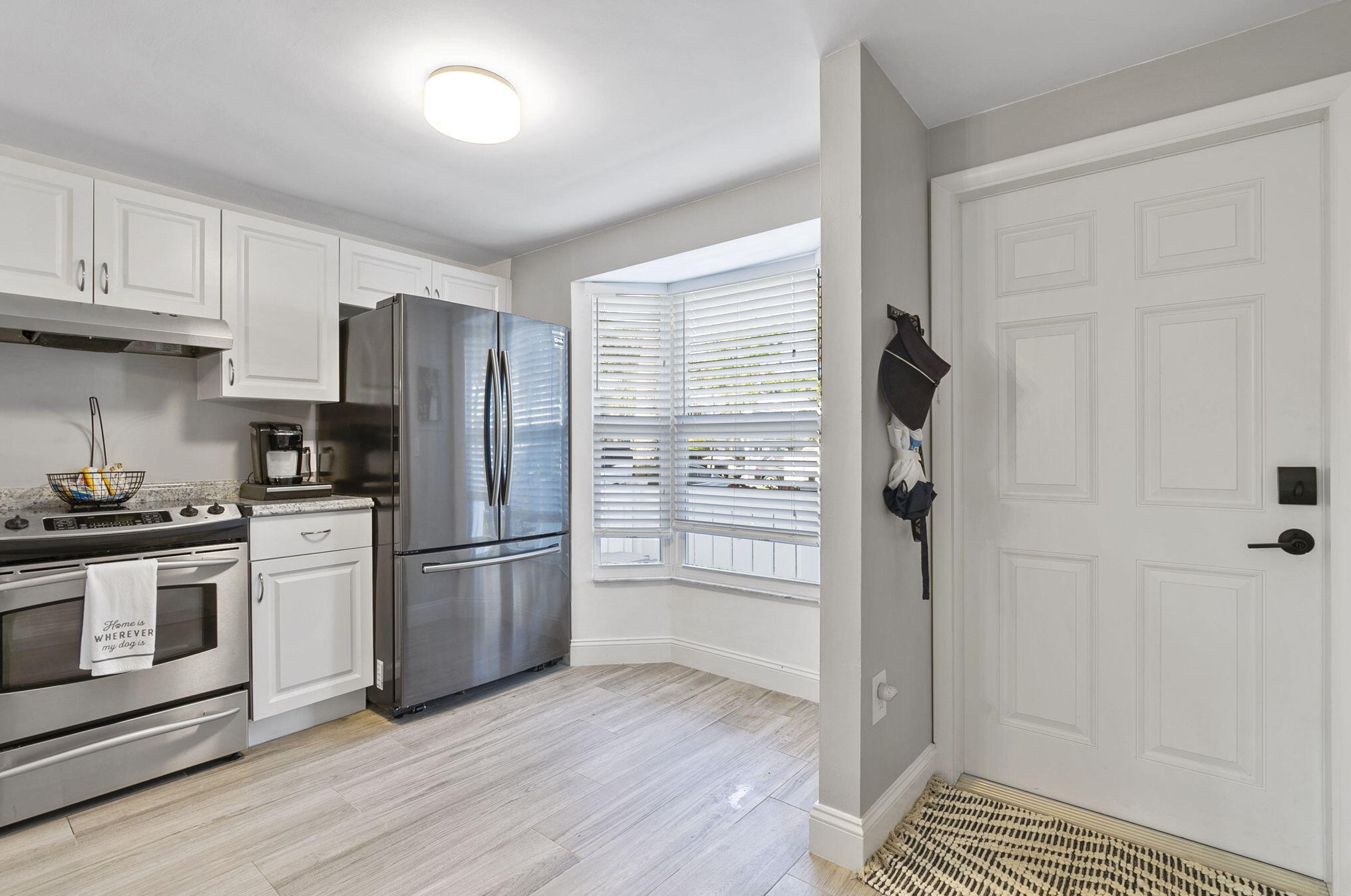 1090 Jeffery St, Boca Raton, FL 33487