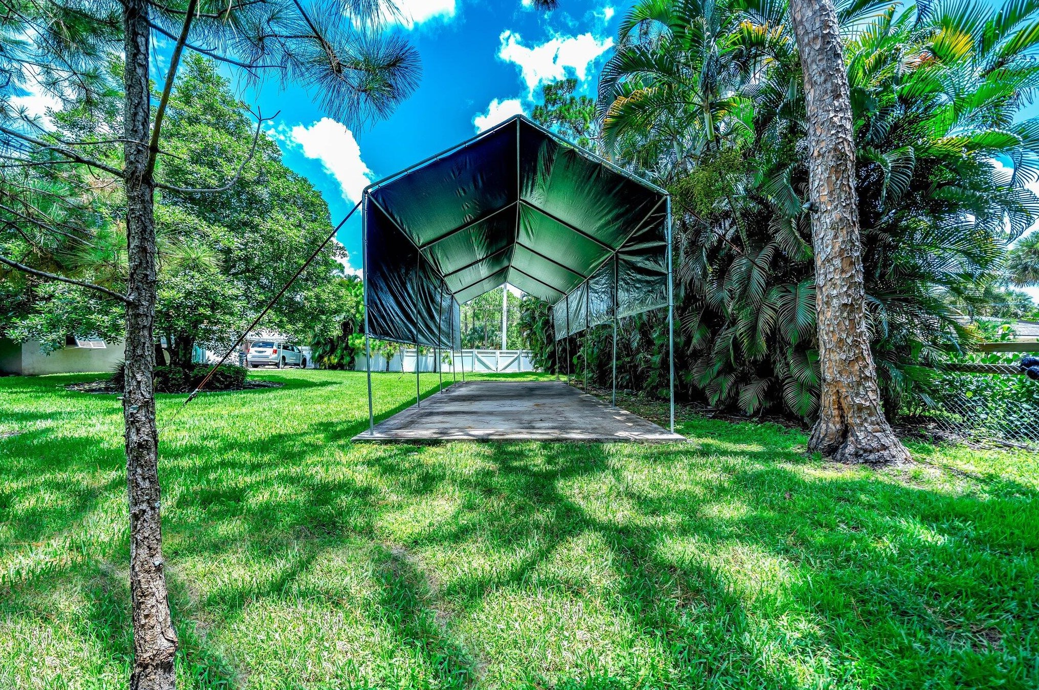 9268 Palomino Dr, Lake Worth FL 33467-1026 exterior