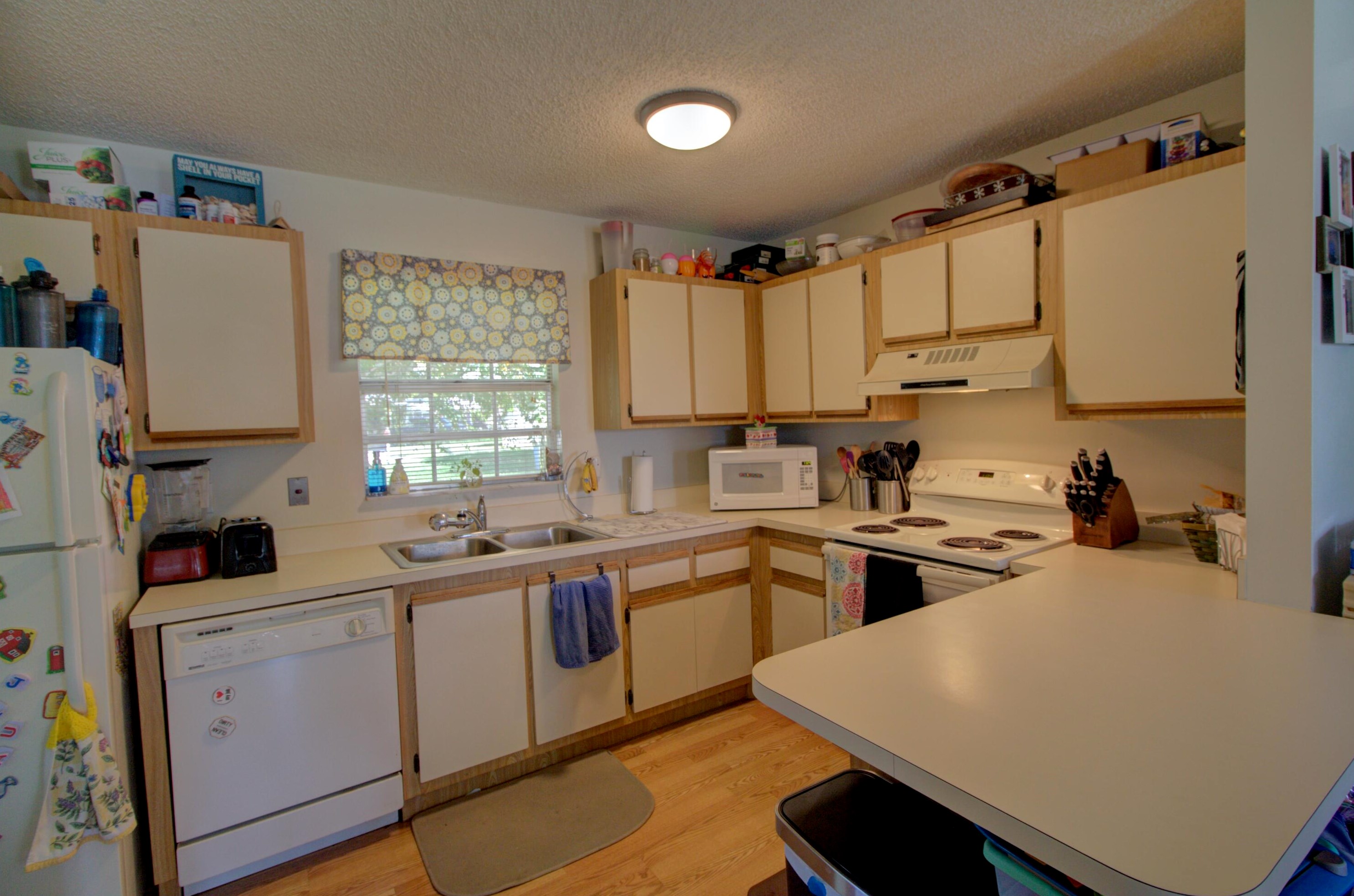 4243 50 Ave, Okeechobee FL 34974-2302 exterior