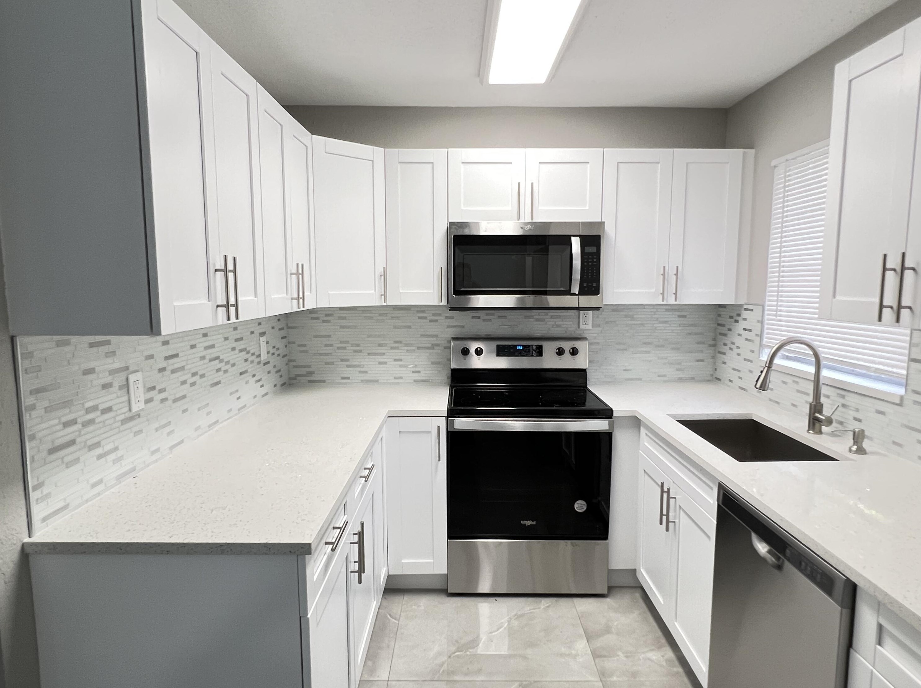 4696 Collier Rd, Lake Worth, FL 33463