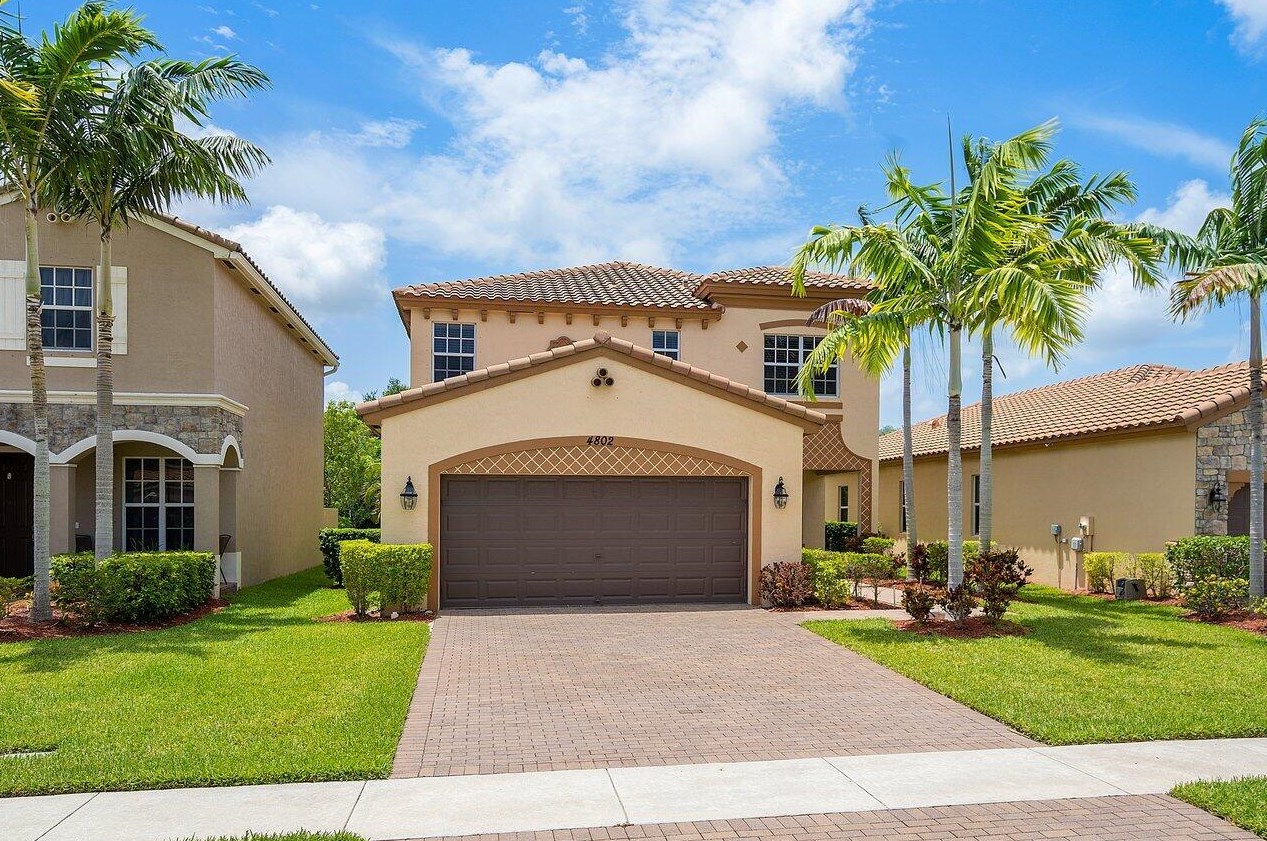4802 Capital Dr, Lake Worth, FL 33463-8187