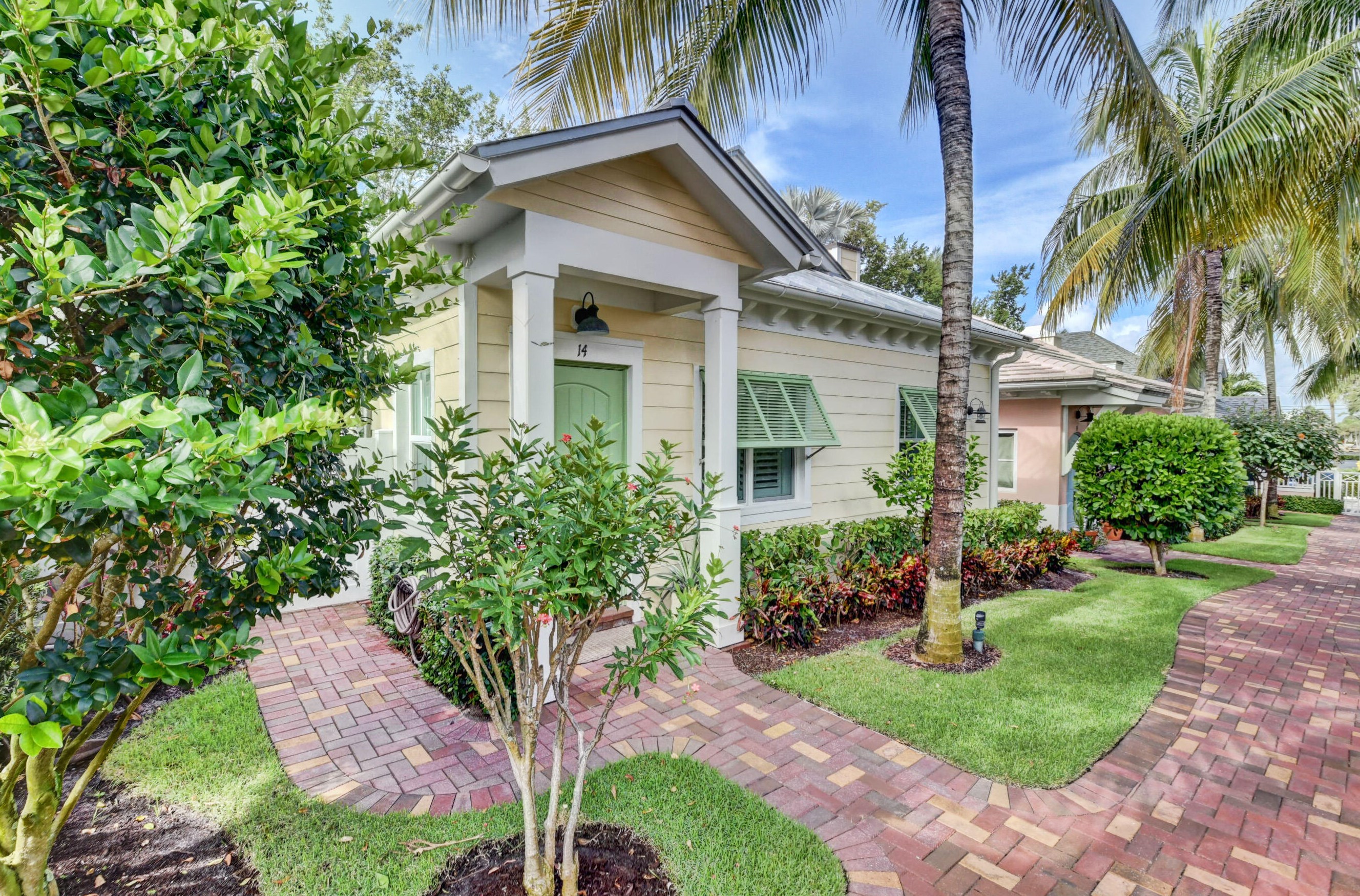 2225 S Ocean Blvd #14, Delray Beach, FL 33483