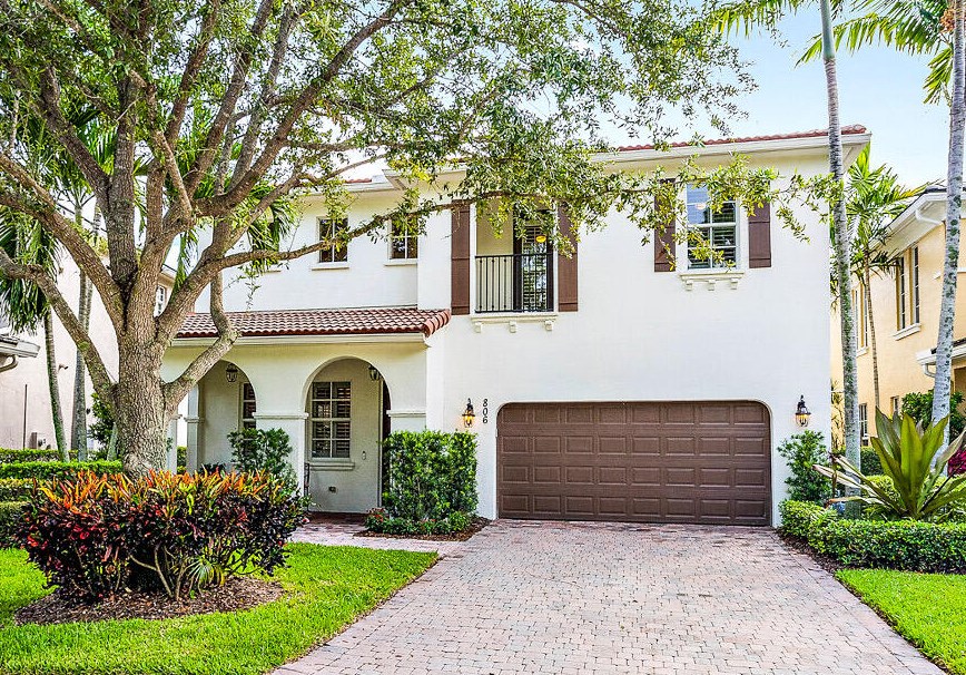 806 Lincoln Ct, West Palm Beach, FL 33410