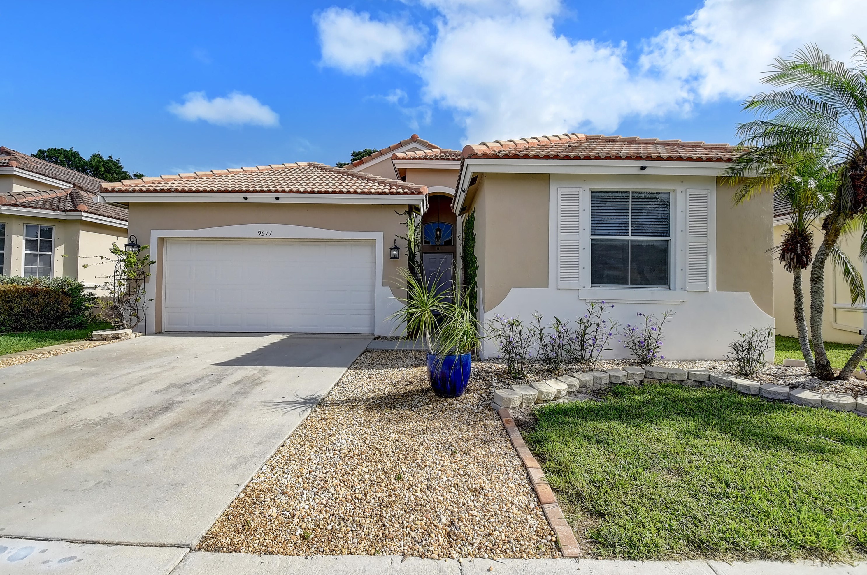 9577 Verona Lakes Blvd, Boynton Beach, FL 33472-2759