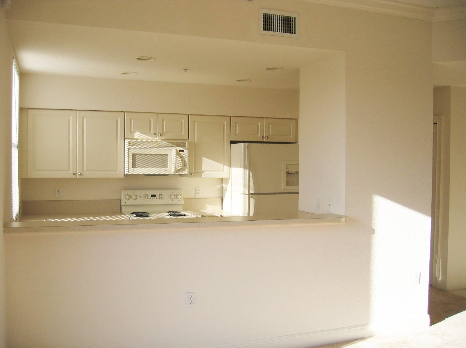 4610 Pga Blvd Apt 208, West Palm Beach, FL 33418