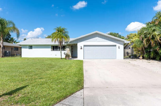 6915 Tradewind Way, Lake Worth, FL 33462