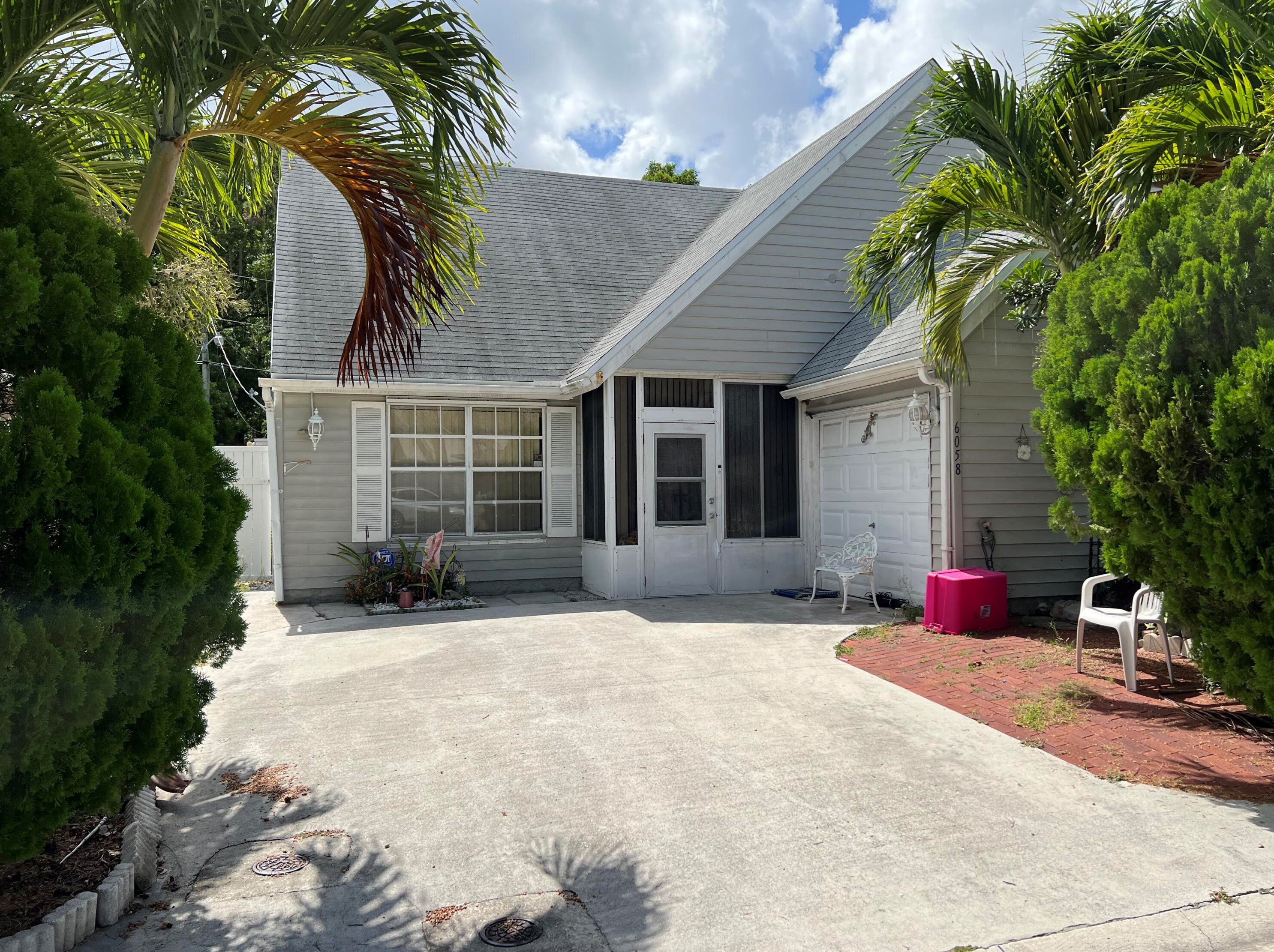 6058 Bania Wood Cir, Lake Worth, FL 33462-2105