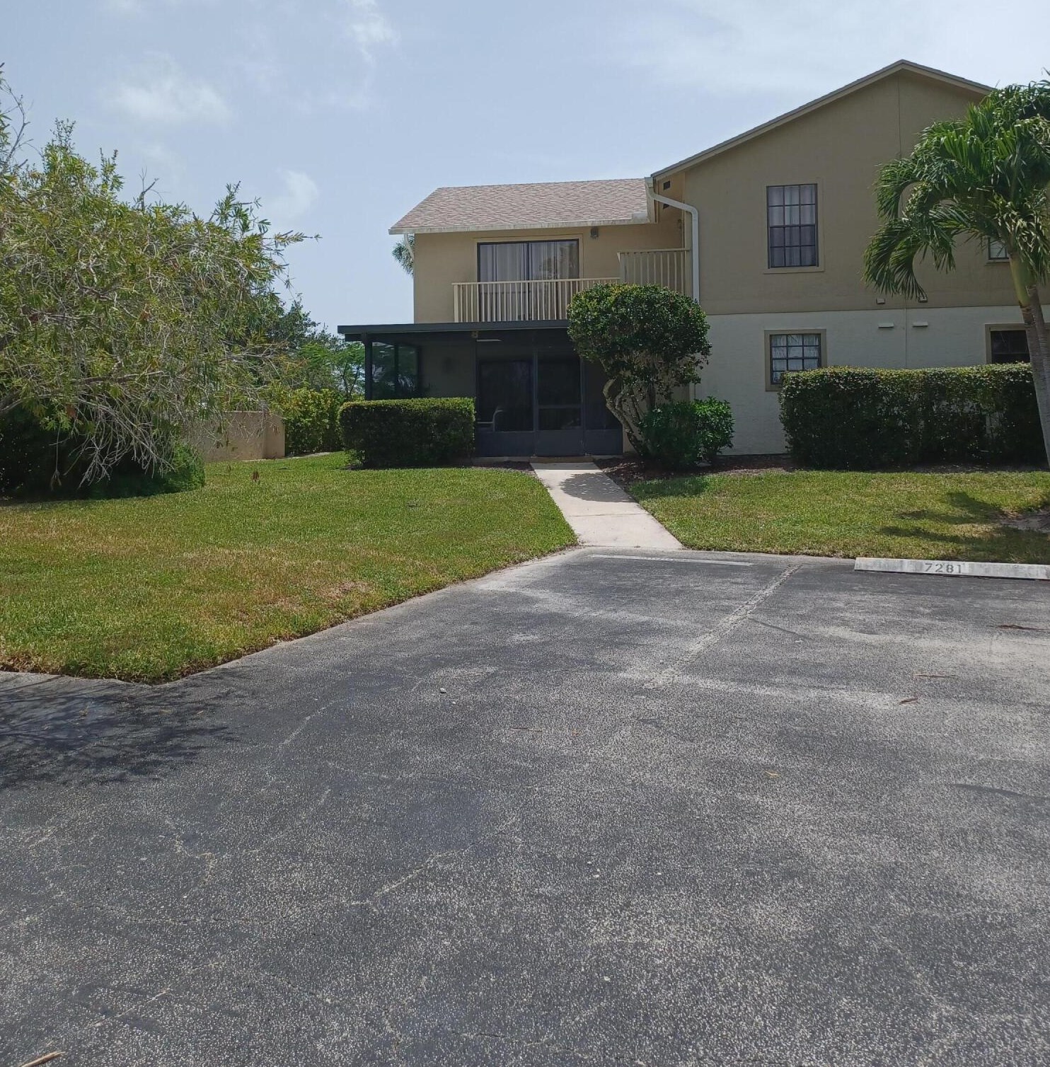 7281 Concord Pl, Hobe Sound, FL 33455-5882