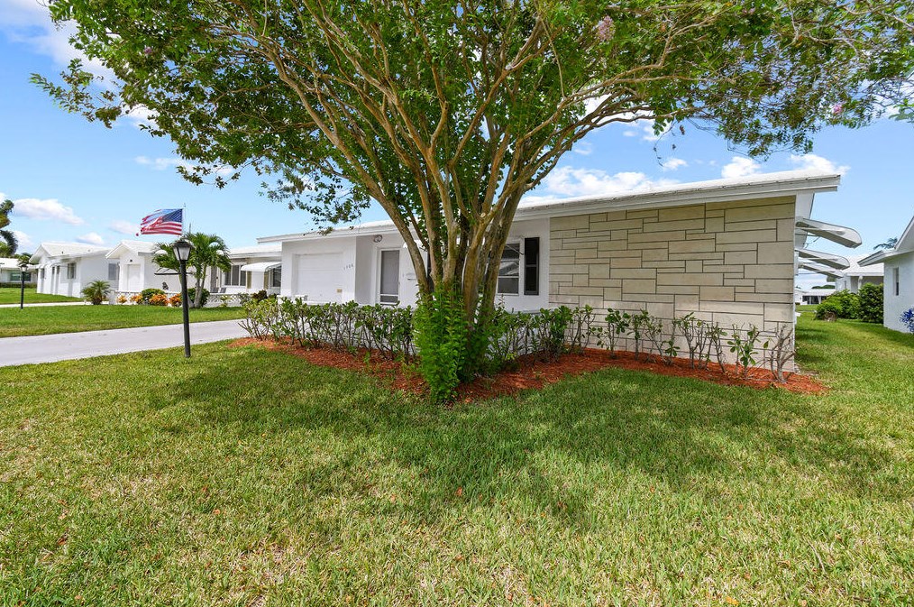 1706 20th St, Boynton Beach, FL 33426-6425