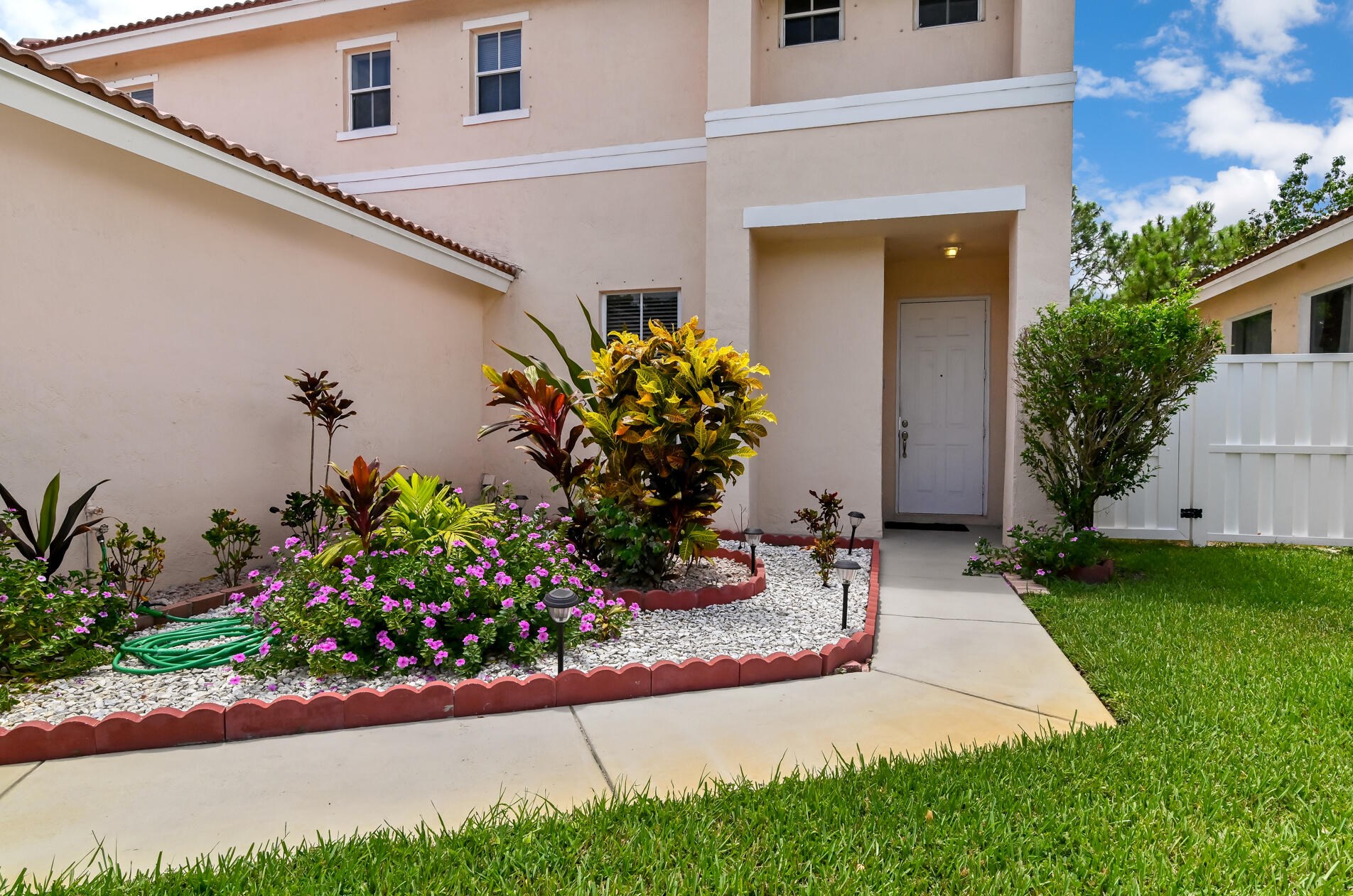 6514 Spring Meadow Dr, West Palm Beach, FL 33413-3477