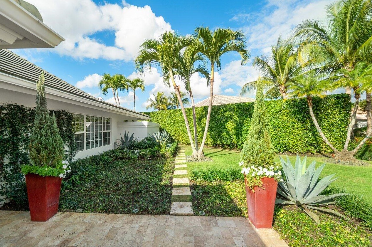 17844 Scarsdale Way, Boca Raton FL  33496-1333 exterior