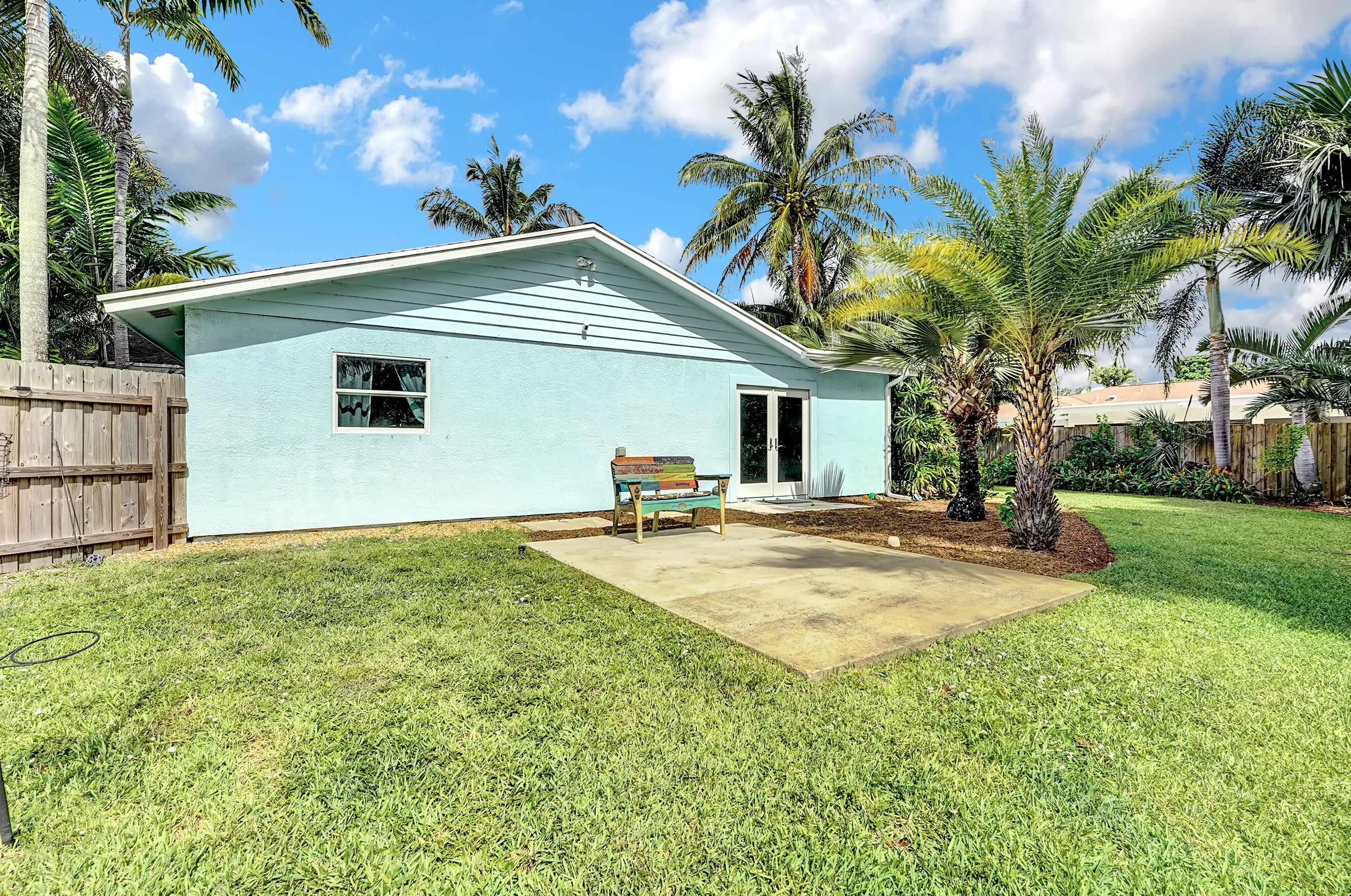 3267 Amberjack Rd, Lake Worth FL  33462-3601 exterior