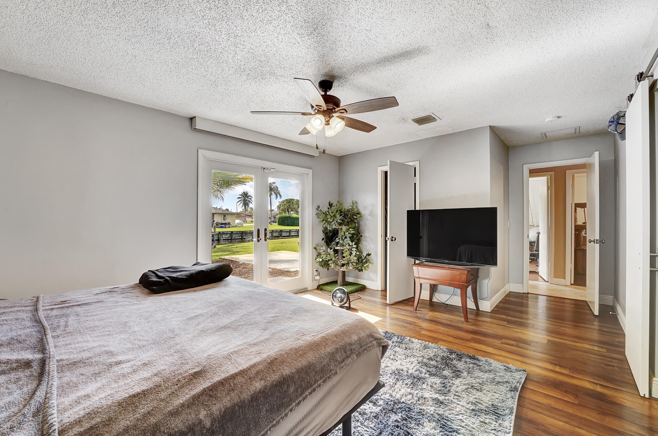 3267 Amberjack Rd, Lake Worth FL  33462-3601 exterior