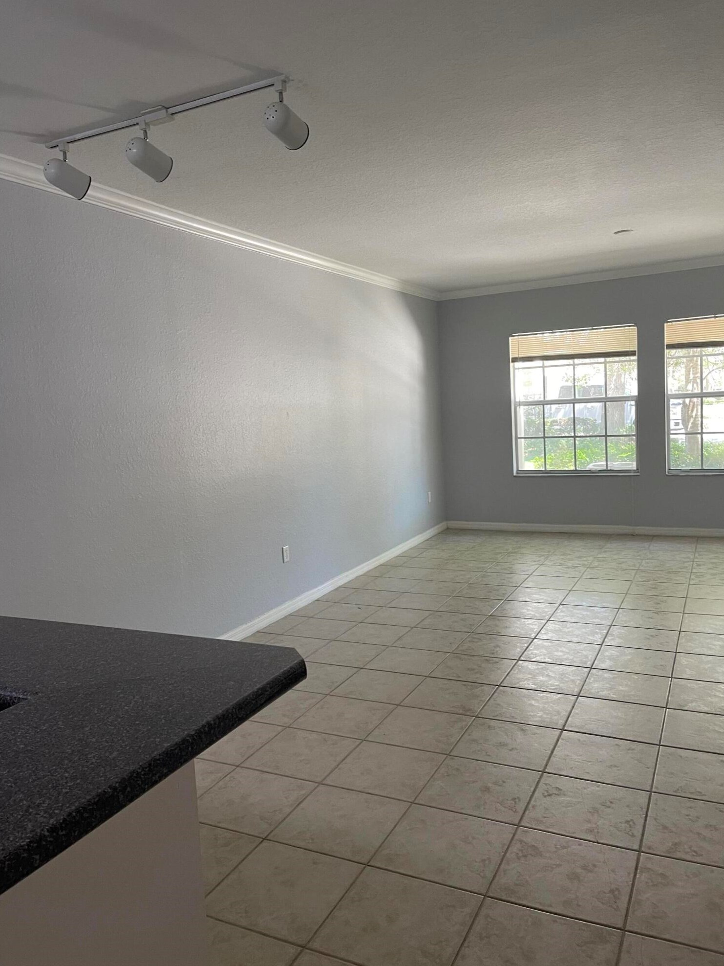 386 Rogers Ct, Stuart, FL 34994-5937