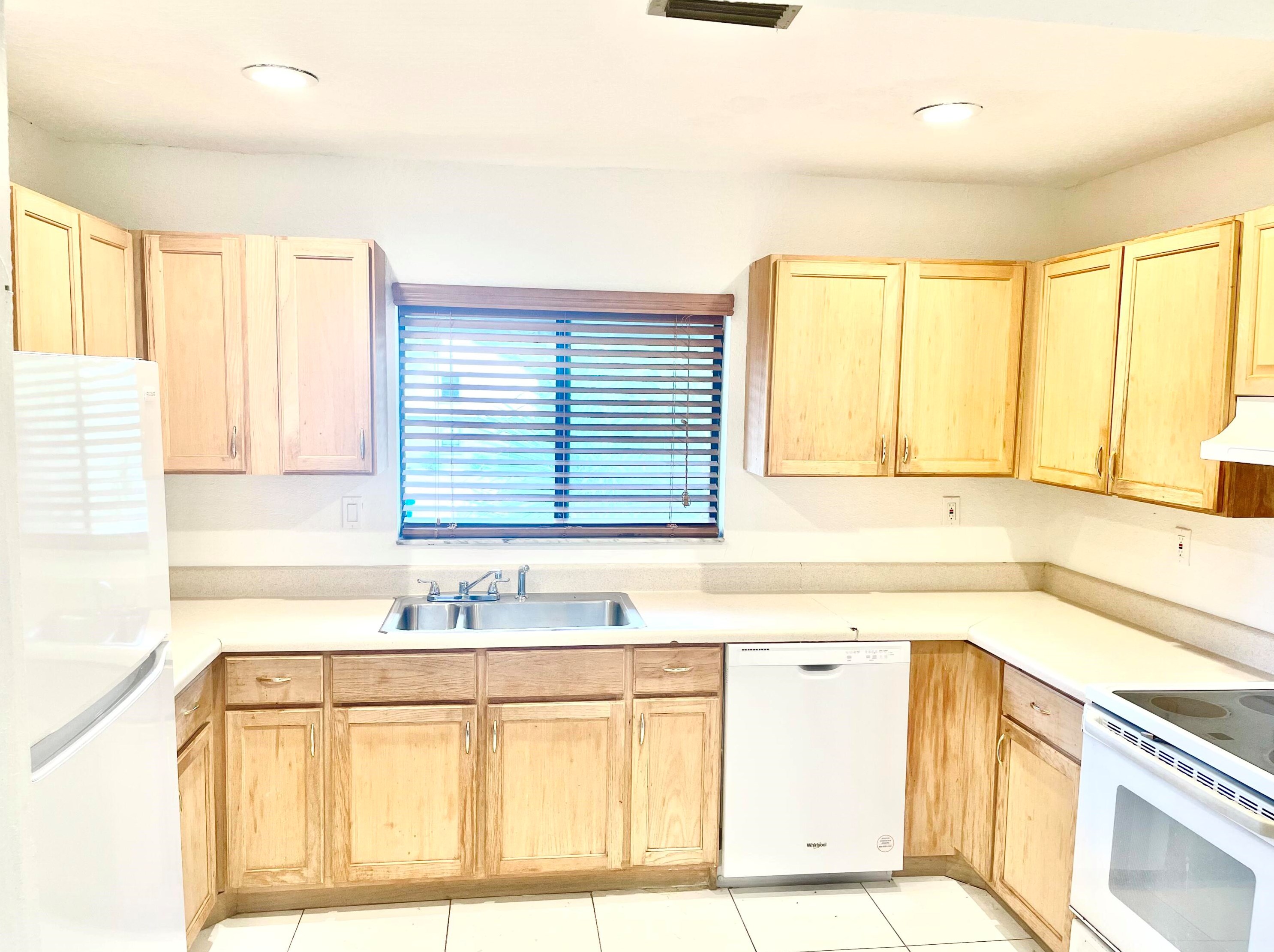 1647 Cabot Ln #a10, West Palm Beach, FL 33414