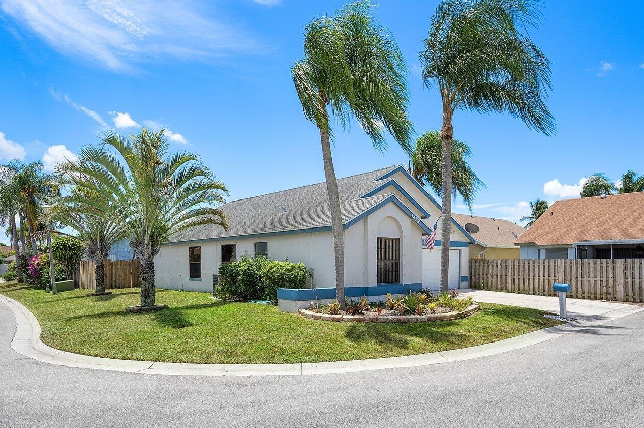 1479 Waterway Cove Dr, West Palm Beach, FL 33414-5729