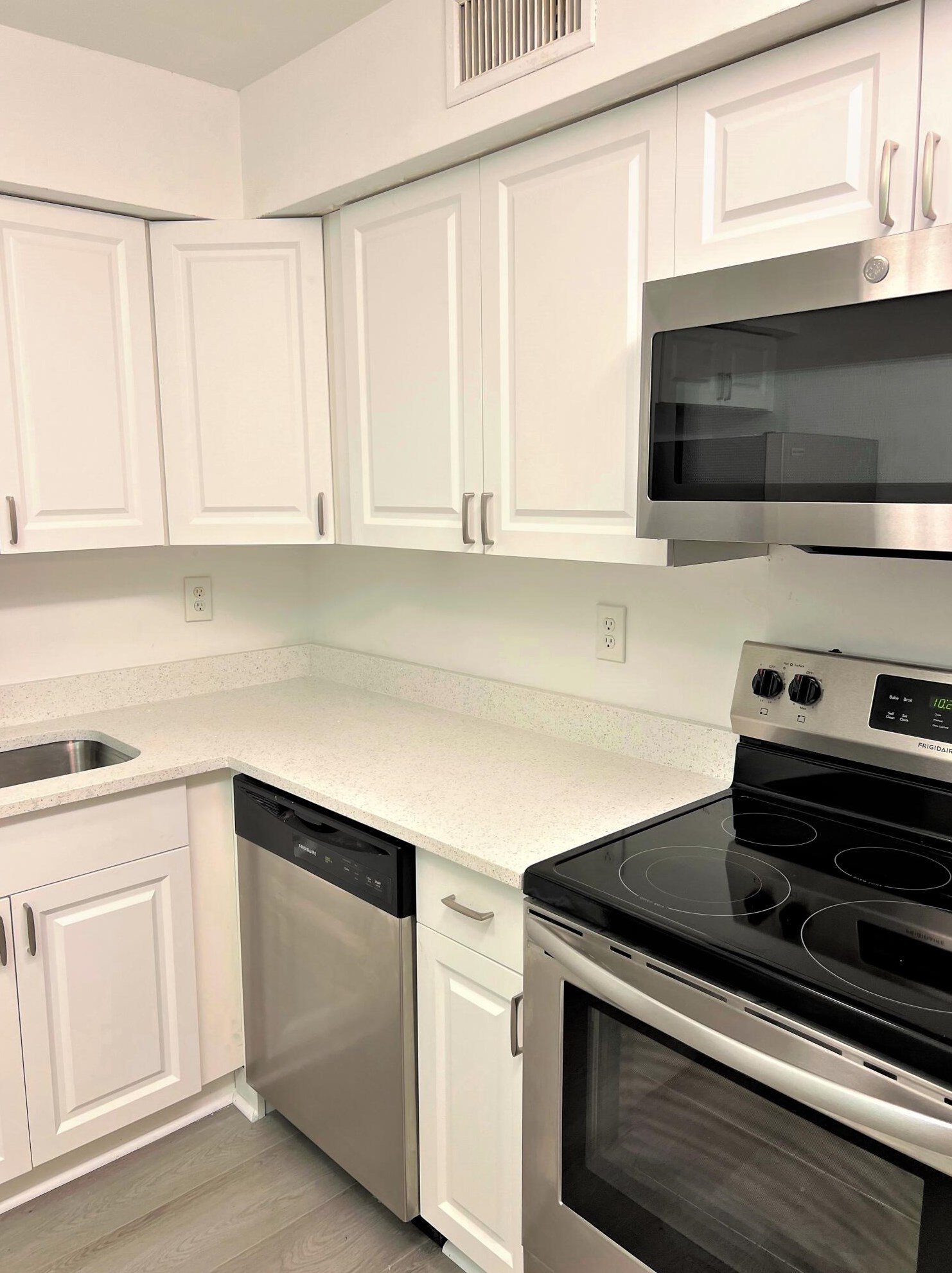 9965 Pineapple Tree Dr #105, Boynton Beach, FL 33436