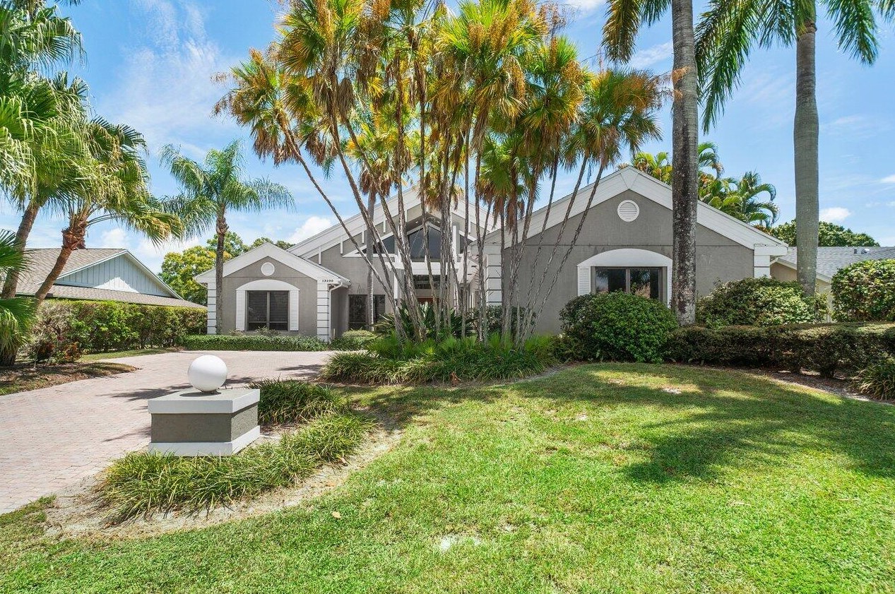 13250 Camero Way #wy, West Palm Beach, FL 33418