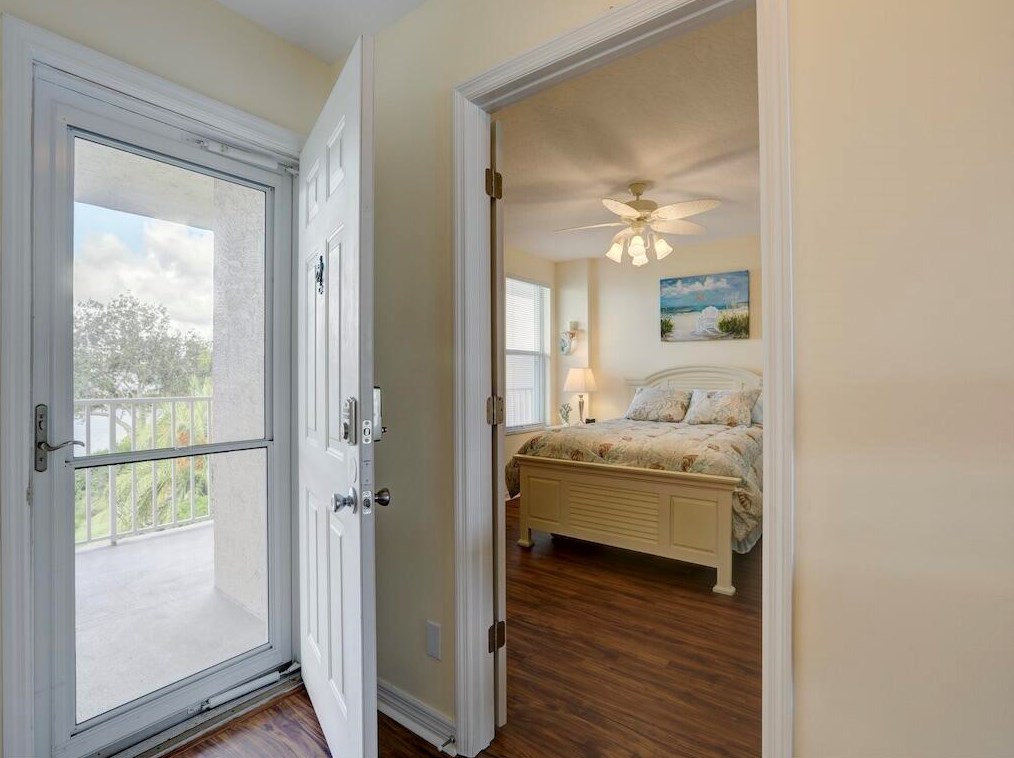 6027 River Run Dr, Sebastian, FL 32958