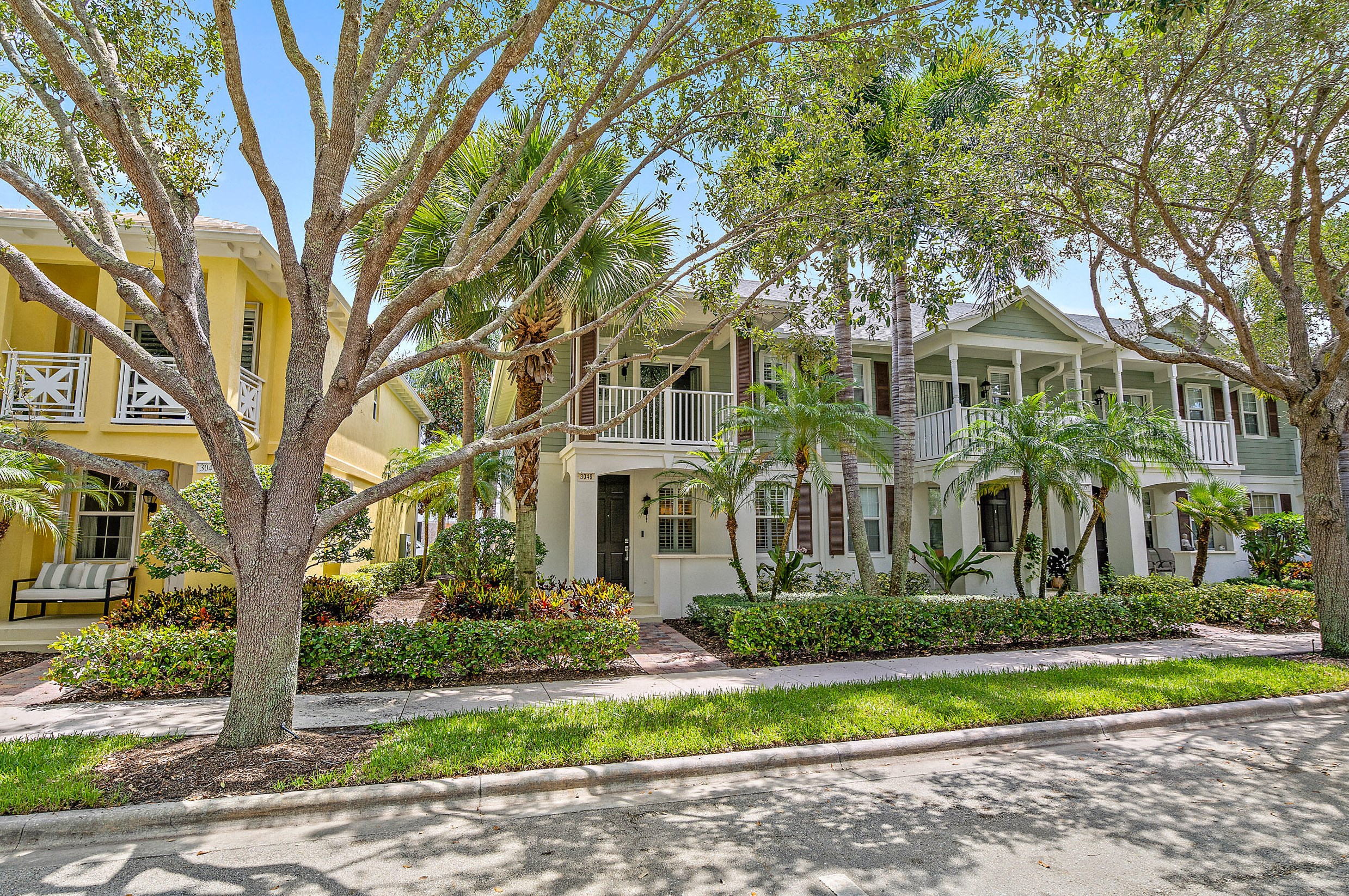 3049 Community Dr, Jupiter FL  33458-8217 exterior