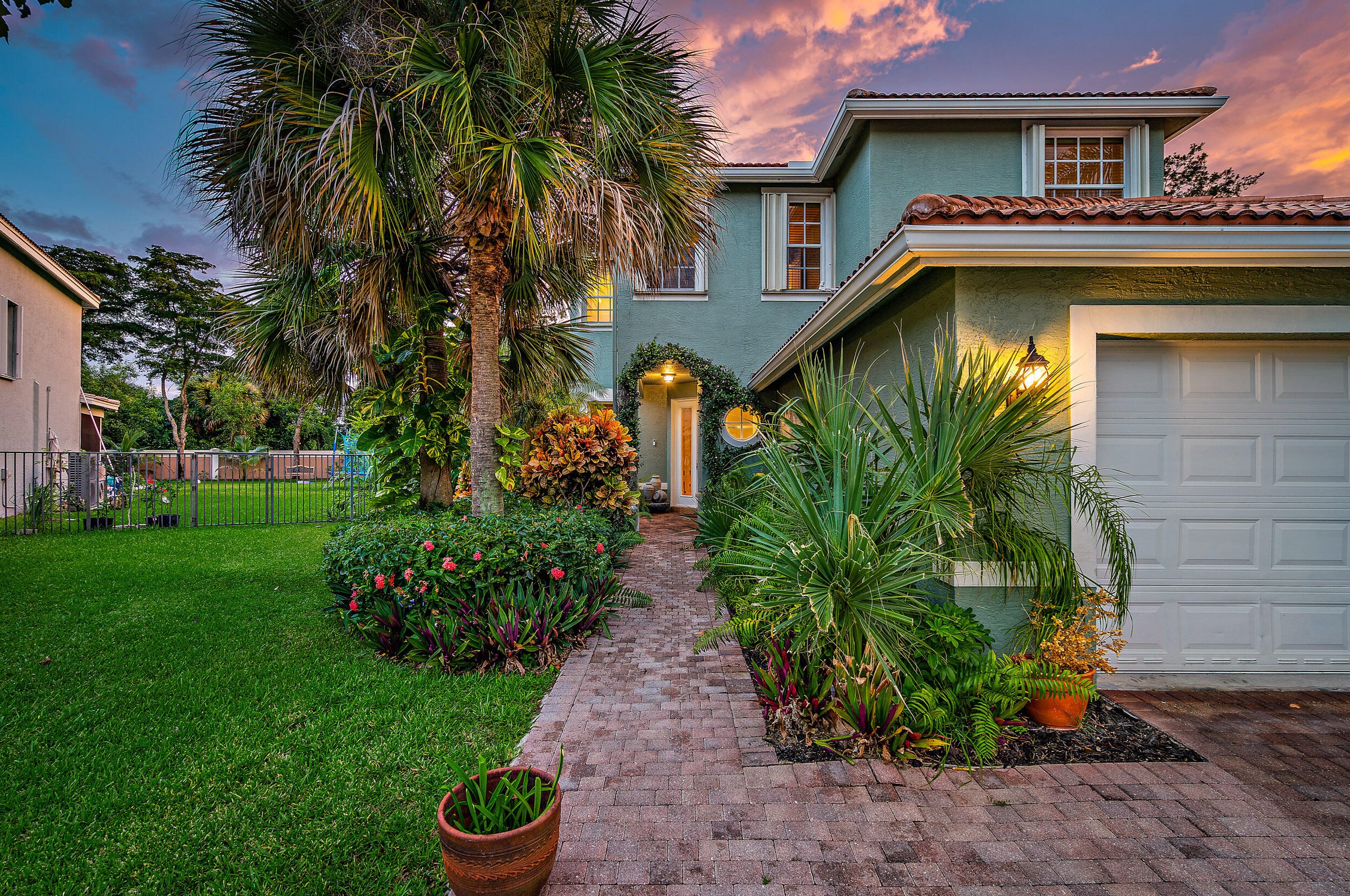 557 Peppergrass Run, West Palm Beach, FL 33411
