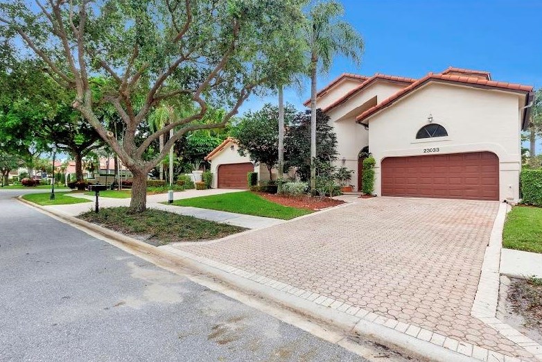 23033 Via Stel, Boca Raton, FL 33433
