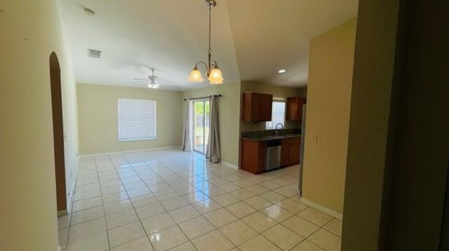 325 Sw Nativity Ter, Fort Pierce, FL 34984