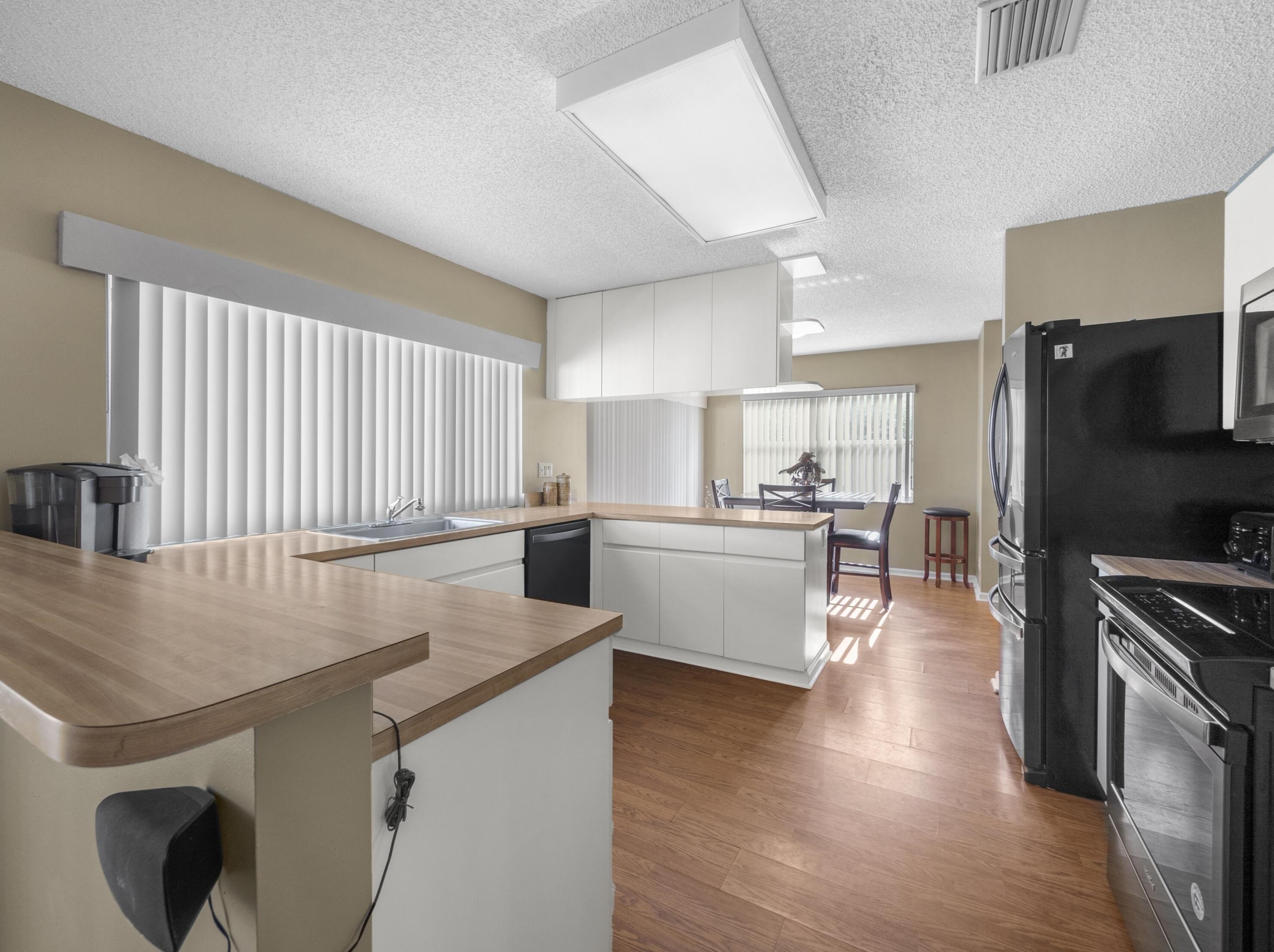 5645 Descartes Cir, Boynton Beach FL 33472-2425 exterior