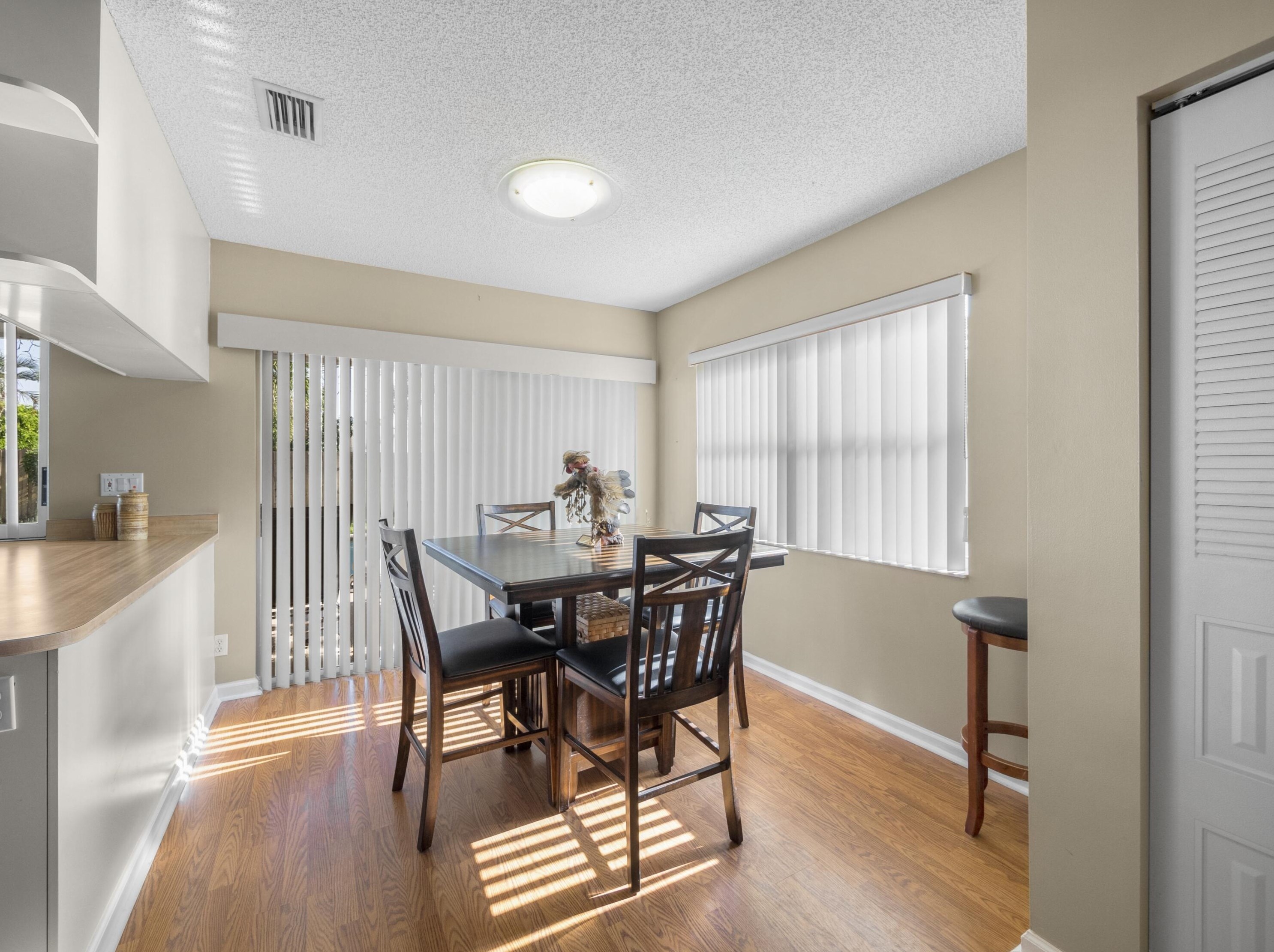 5645 Descartes Cir, Boynton Beach FL 33472-2425 exterior