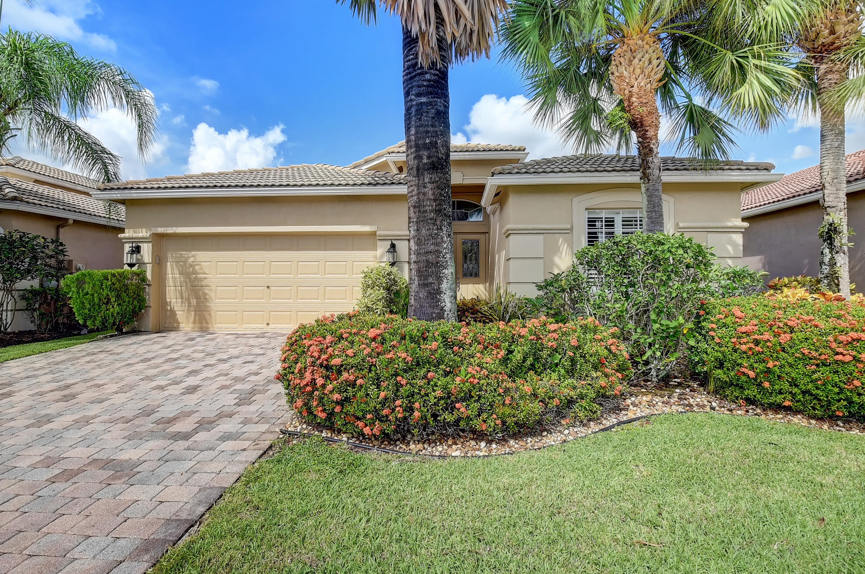 6633 Via Alfieri, Lake Worth, FL 33467-7087