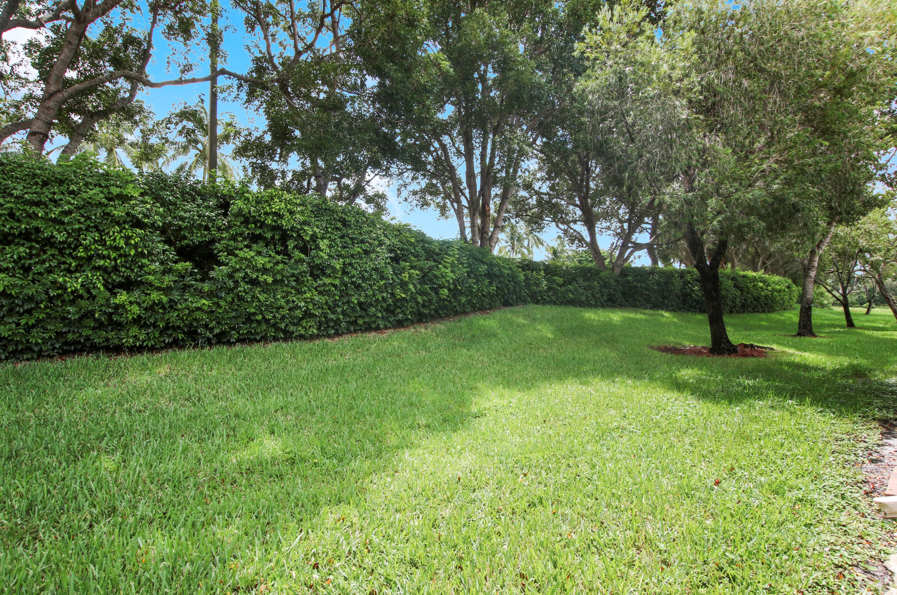 6460 Via Primo St, Lake Worth FL 33467-6158 exterior