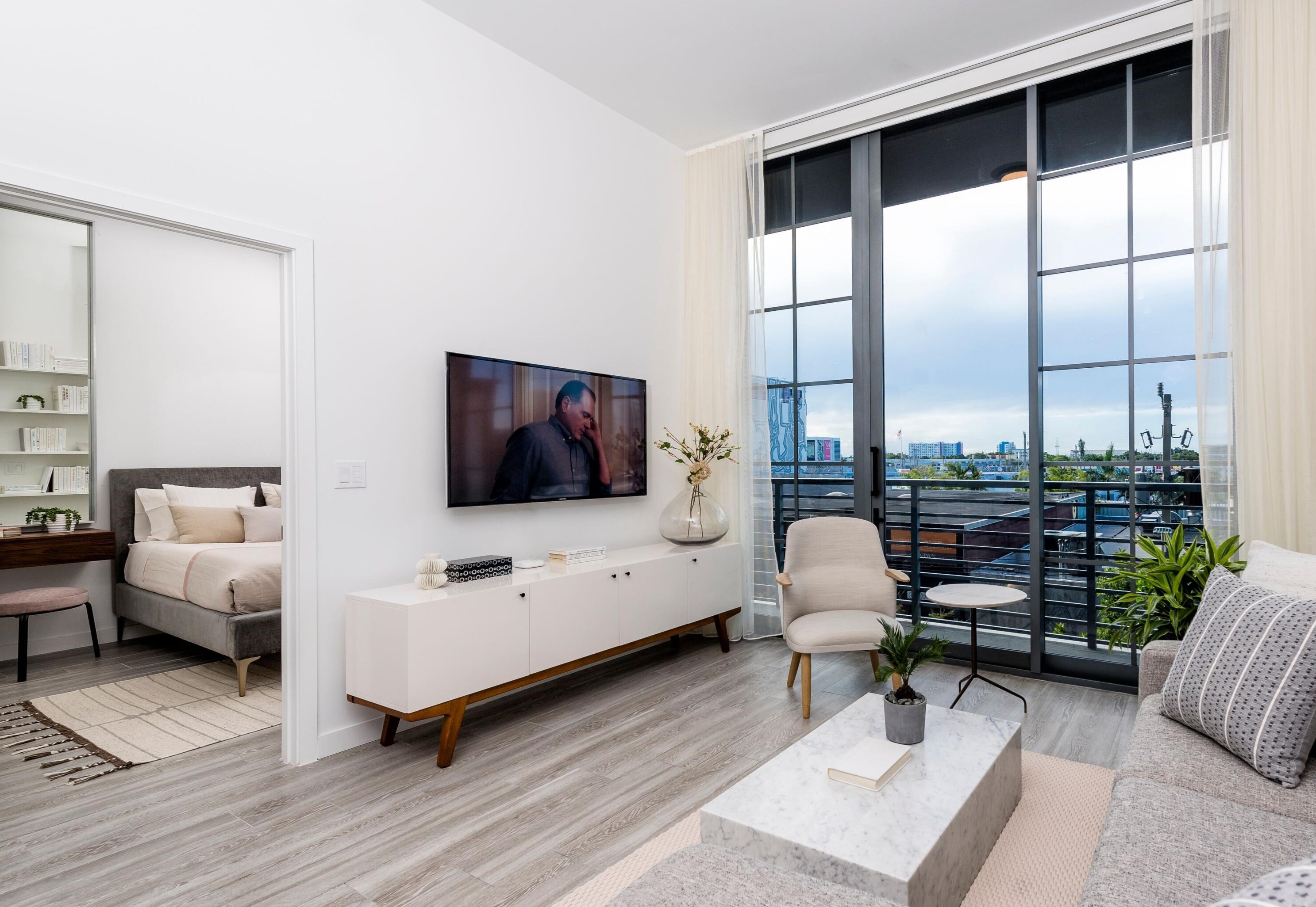240 Nw 25th St #736, Miami, FL 33127