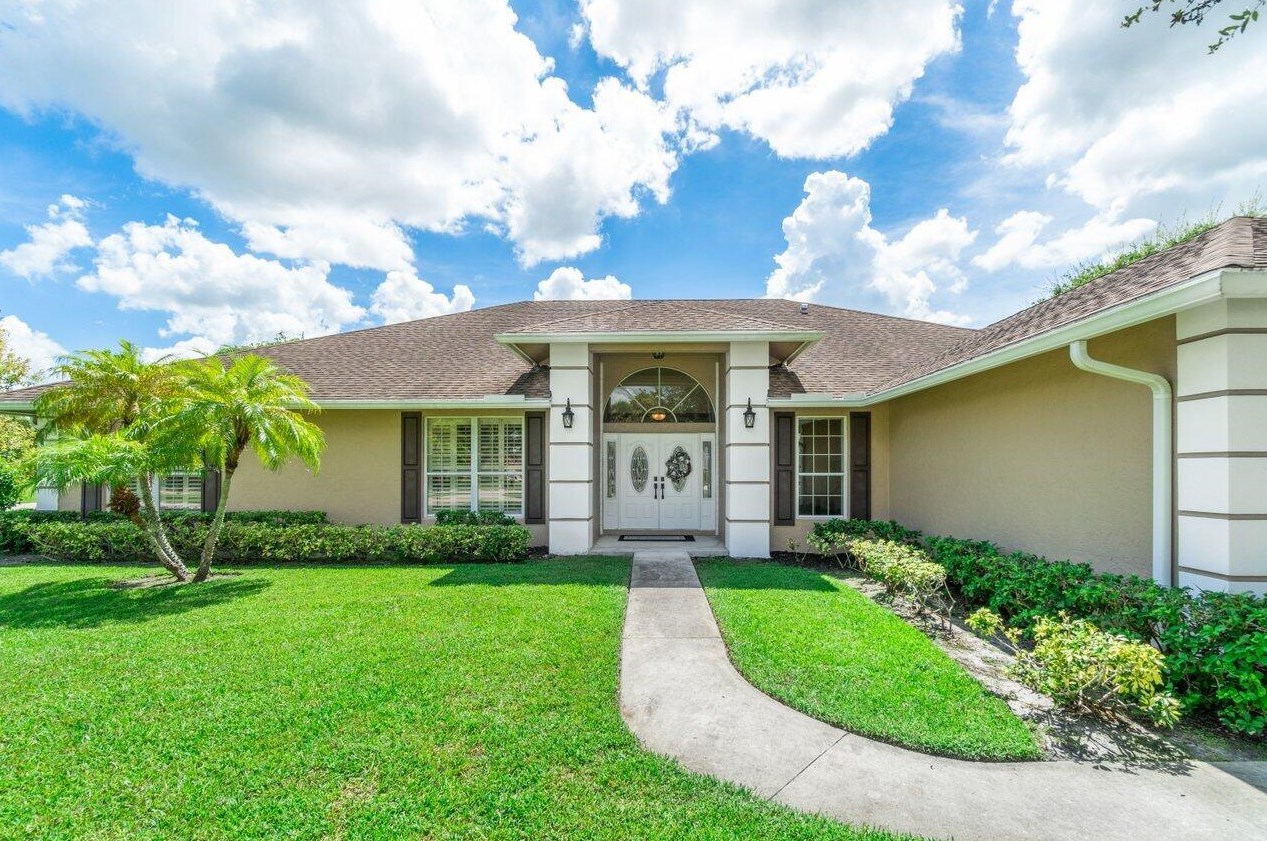 1050 Fairdale Way, West Palm Beach, FL 33414