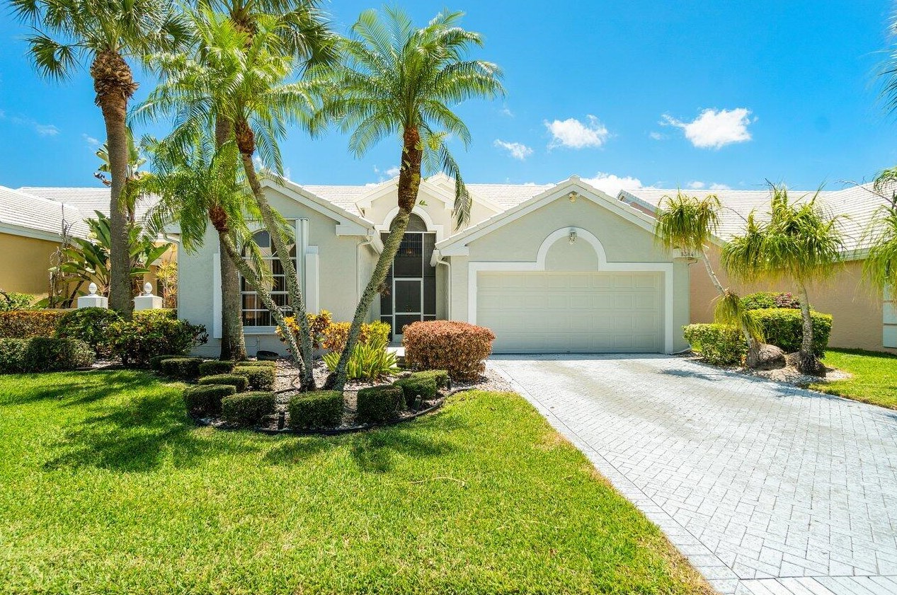 8384 Horseshoe Bay Rd, Boynton Beach, FL 33472