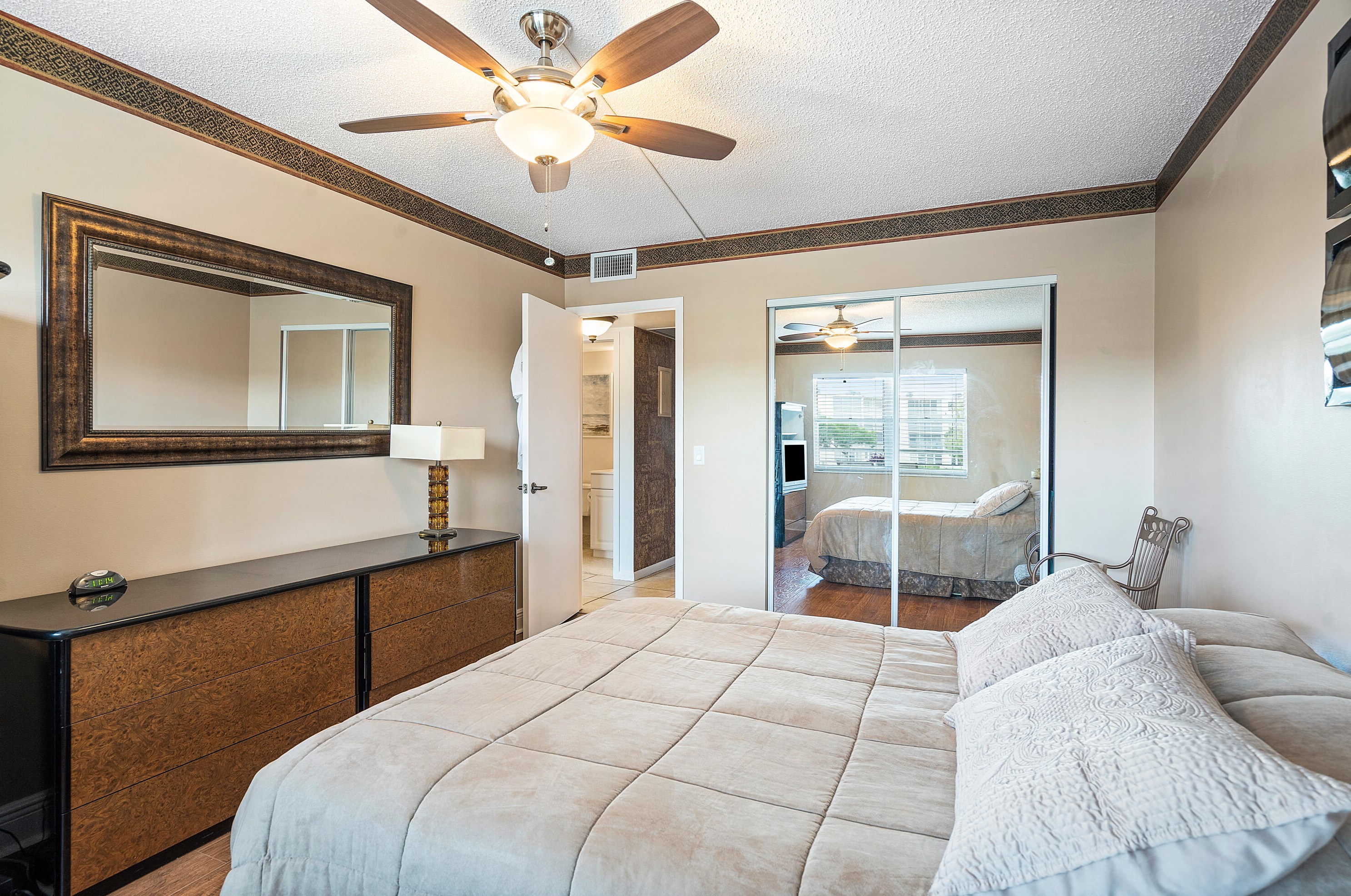 2047 Guildford C, Boca Raton FL 33434-4868 exterior