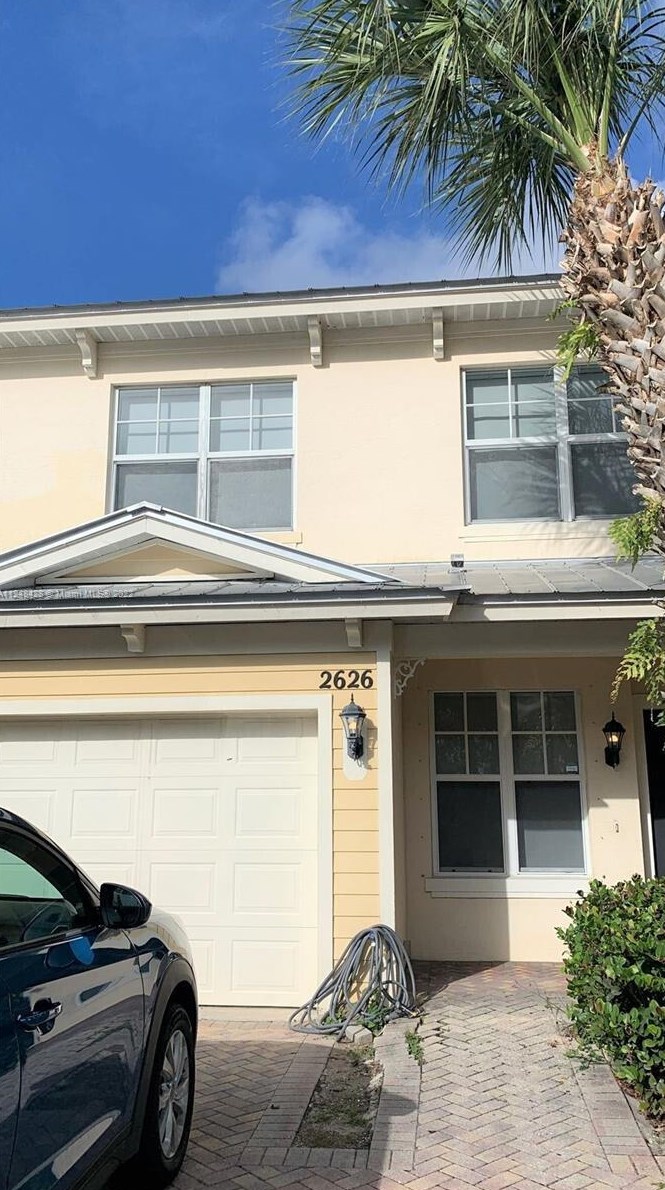 2626 Creekside Dr, Fort Pierce, FL 34981