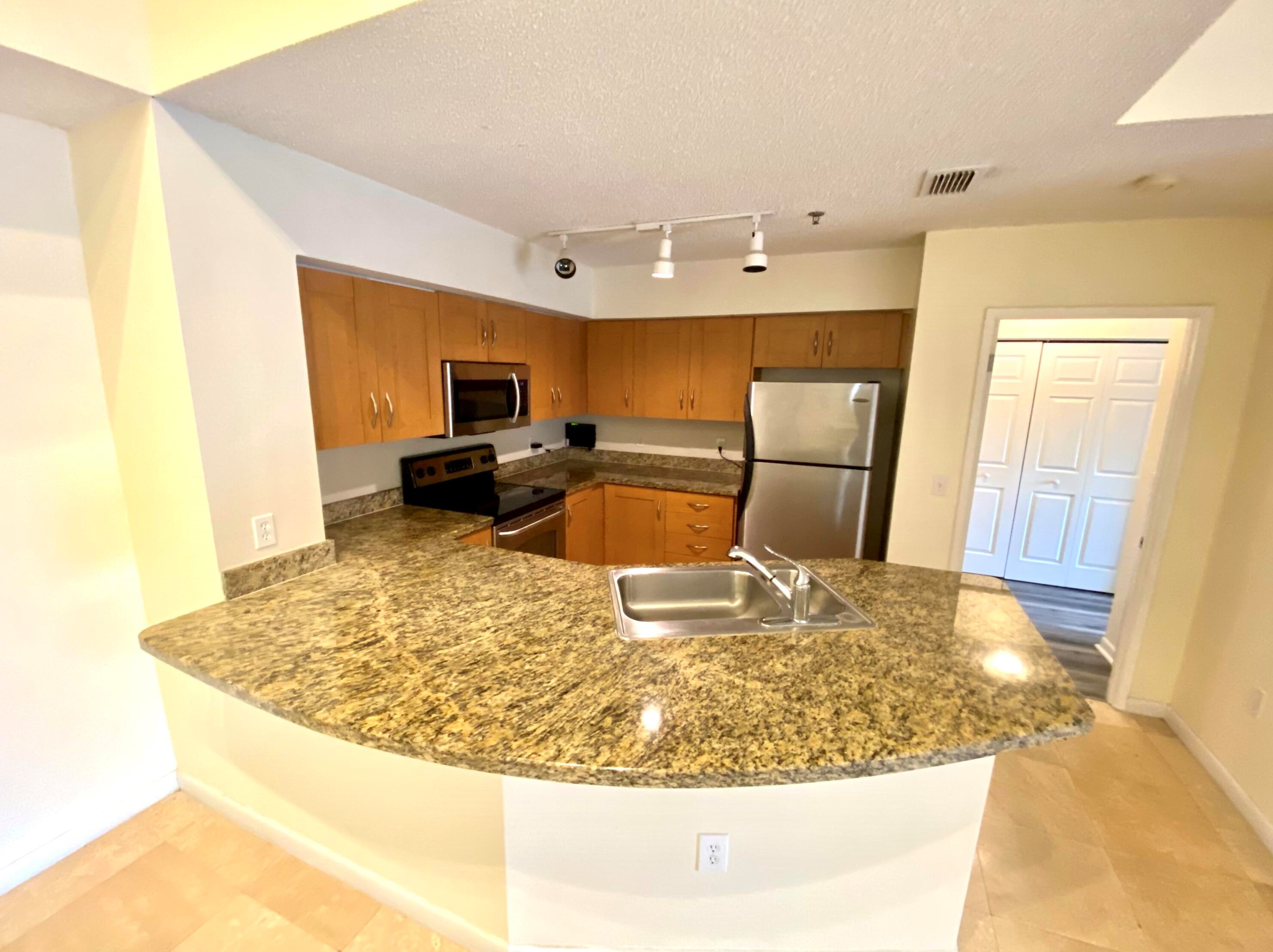 3237 Clint Moore Rd #205, Boca Raton, FL 33496